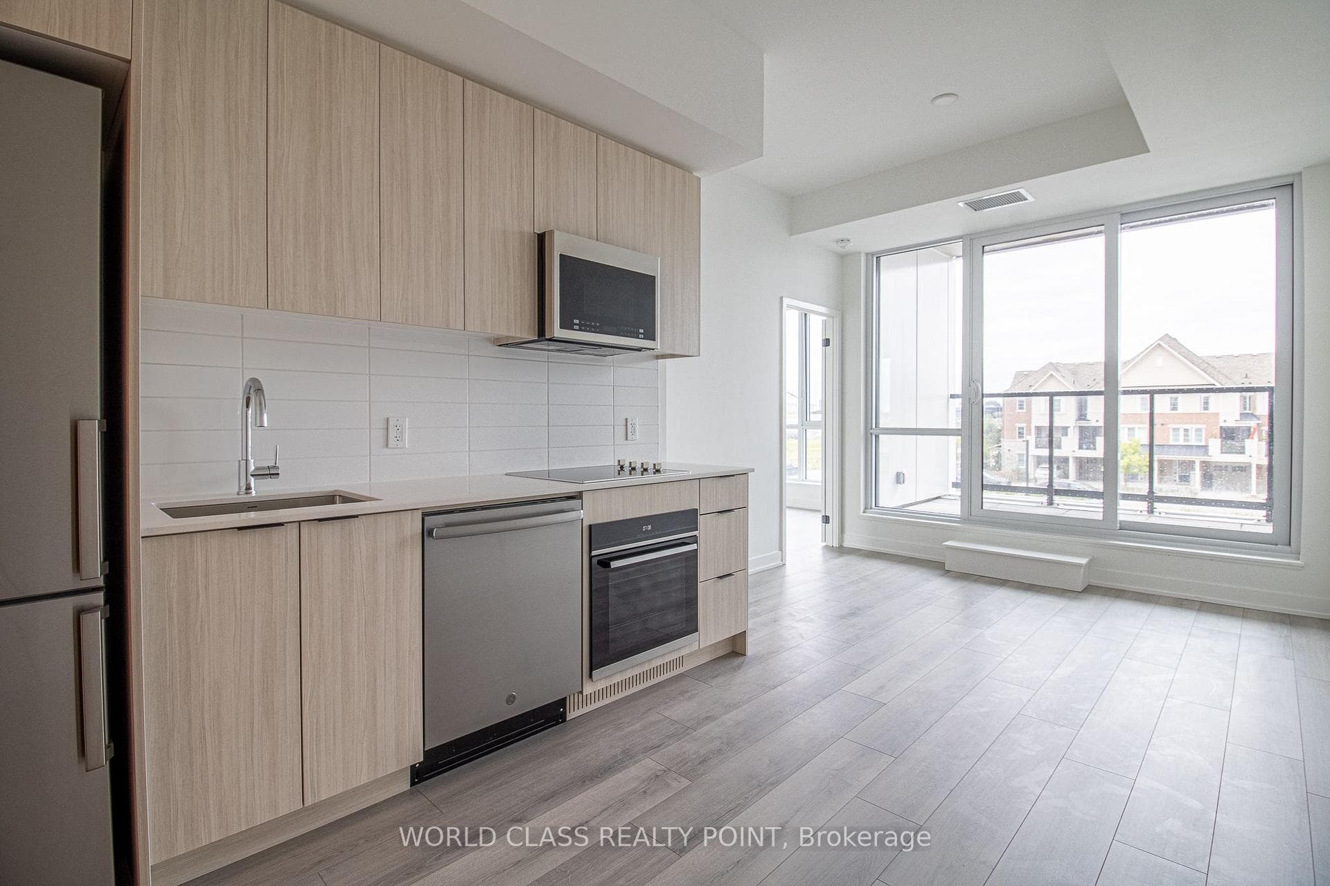 20 Deans Drive 220, Toronto, ON M1L 0J7
