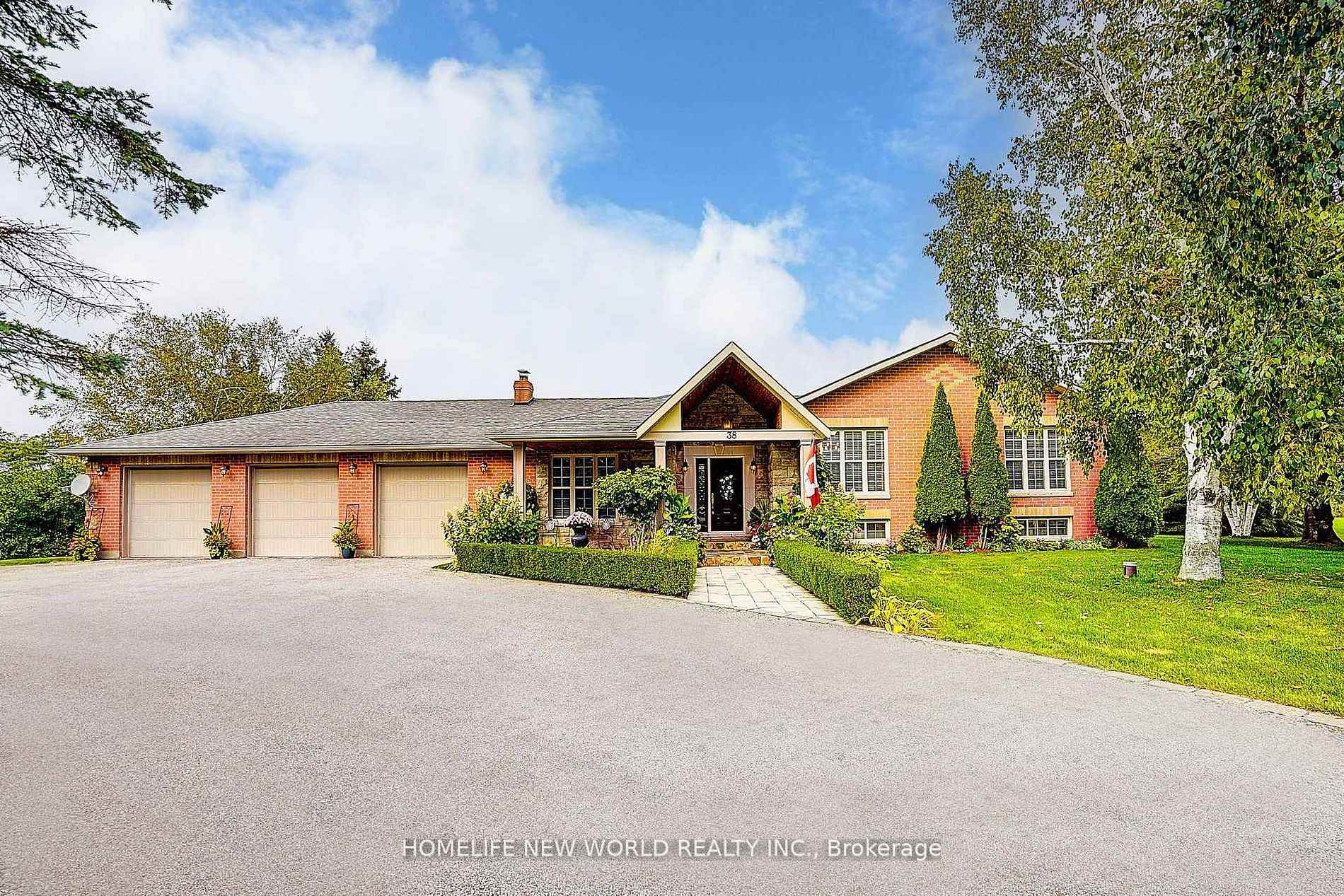 38 Audubon Way, Georgina, ON L0E 1A0