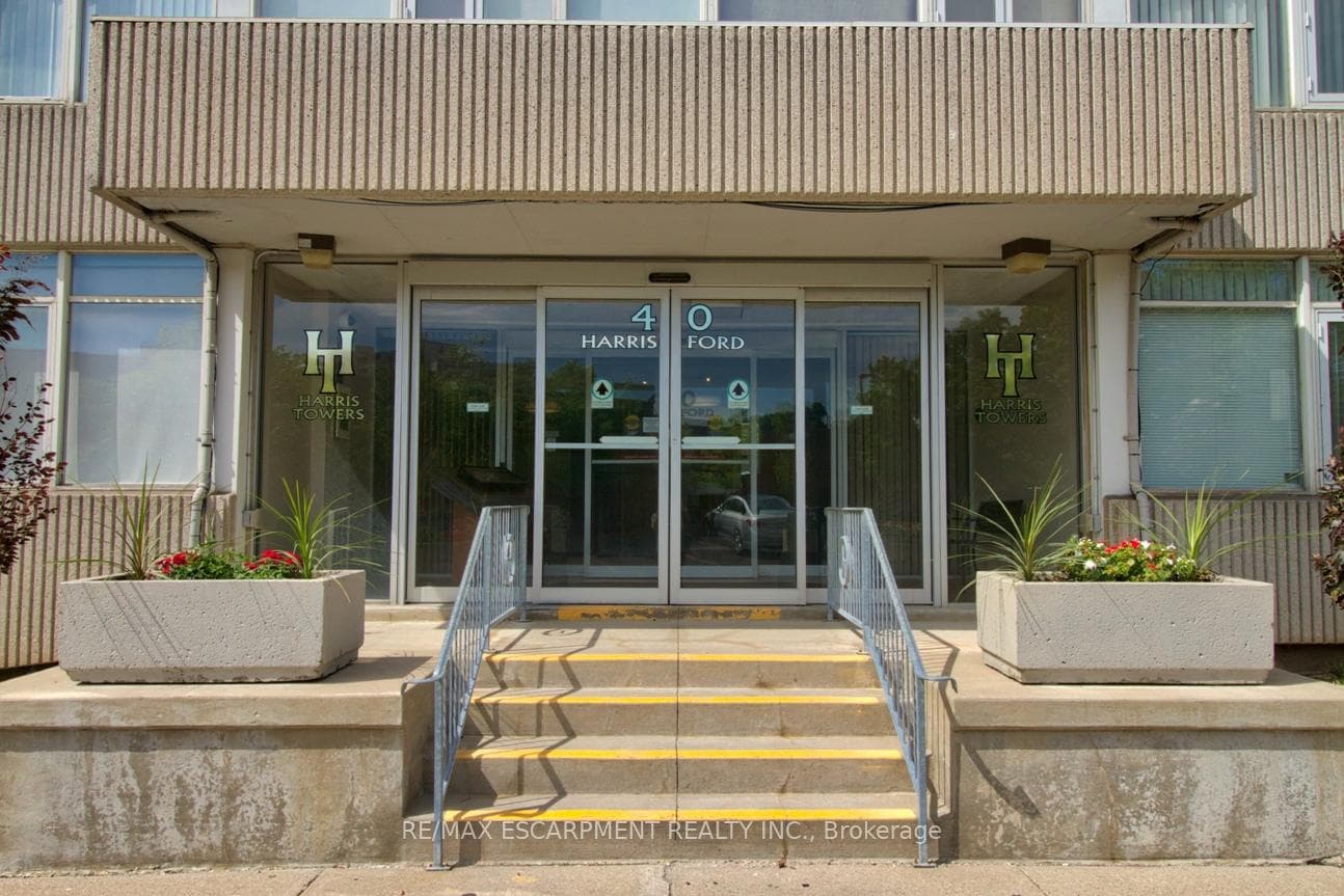 40 Harrisford Street 802, Hamilton, ON L8K 6N1