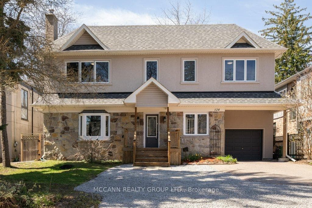 124 Scarboro Crescent, Toronto, ON M1M 2J4