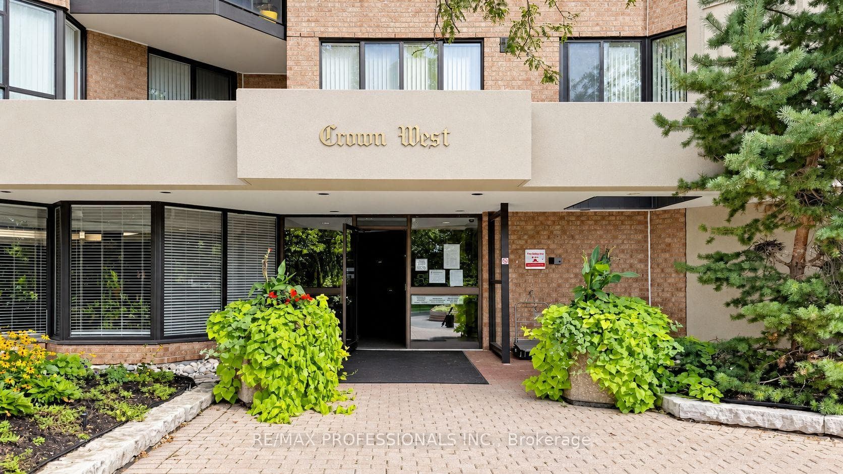 20 Cherrytree Drive 1107, Brampton, ON L6Y 3V1