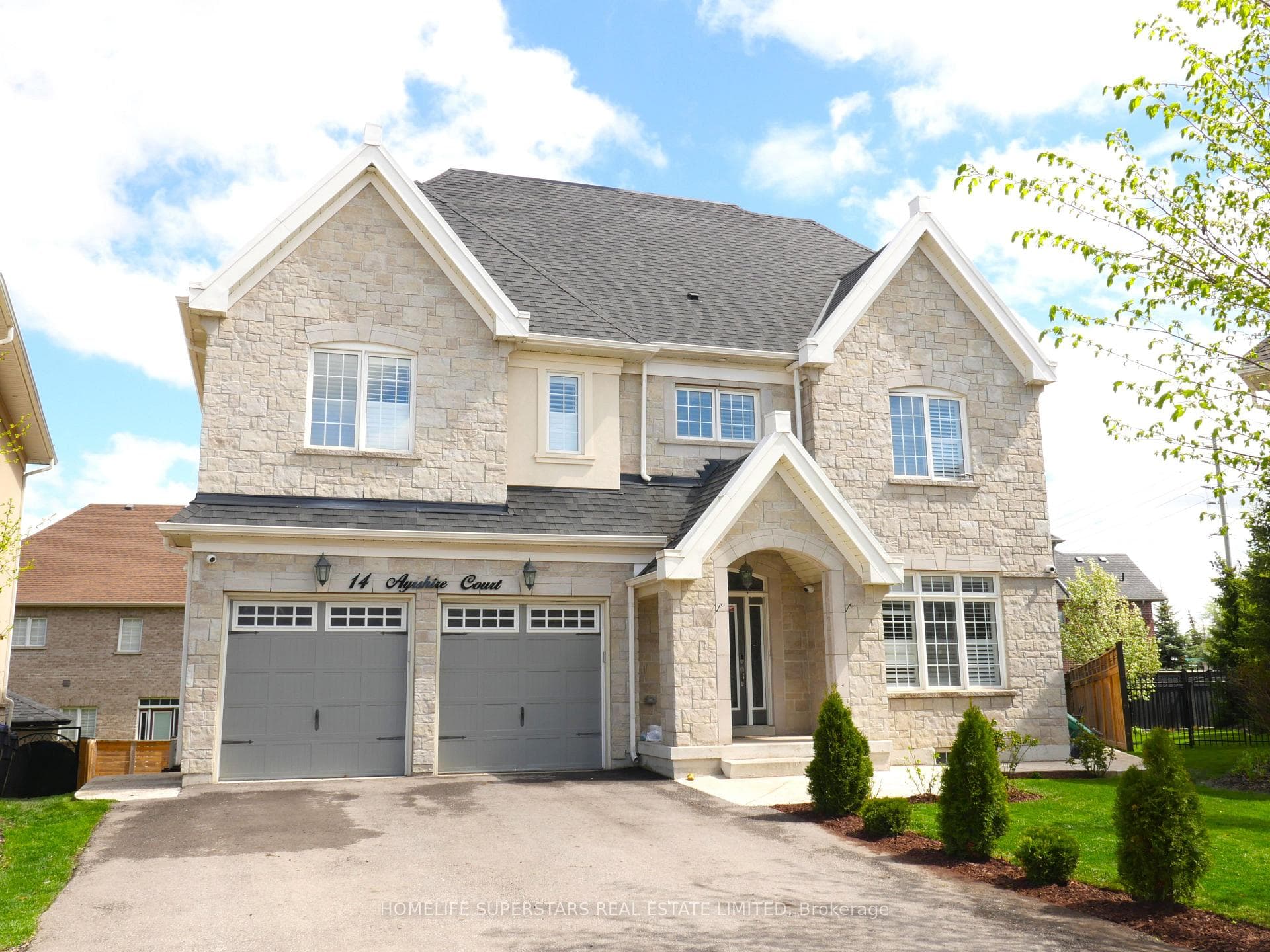 14 Ayrshire Court, Brampton, ON L6Z 0G6
