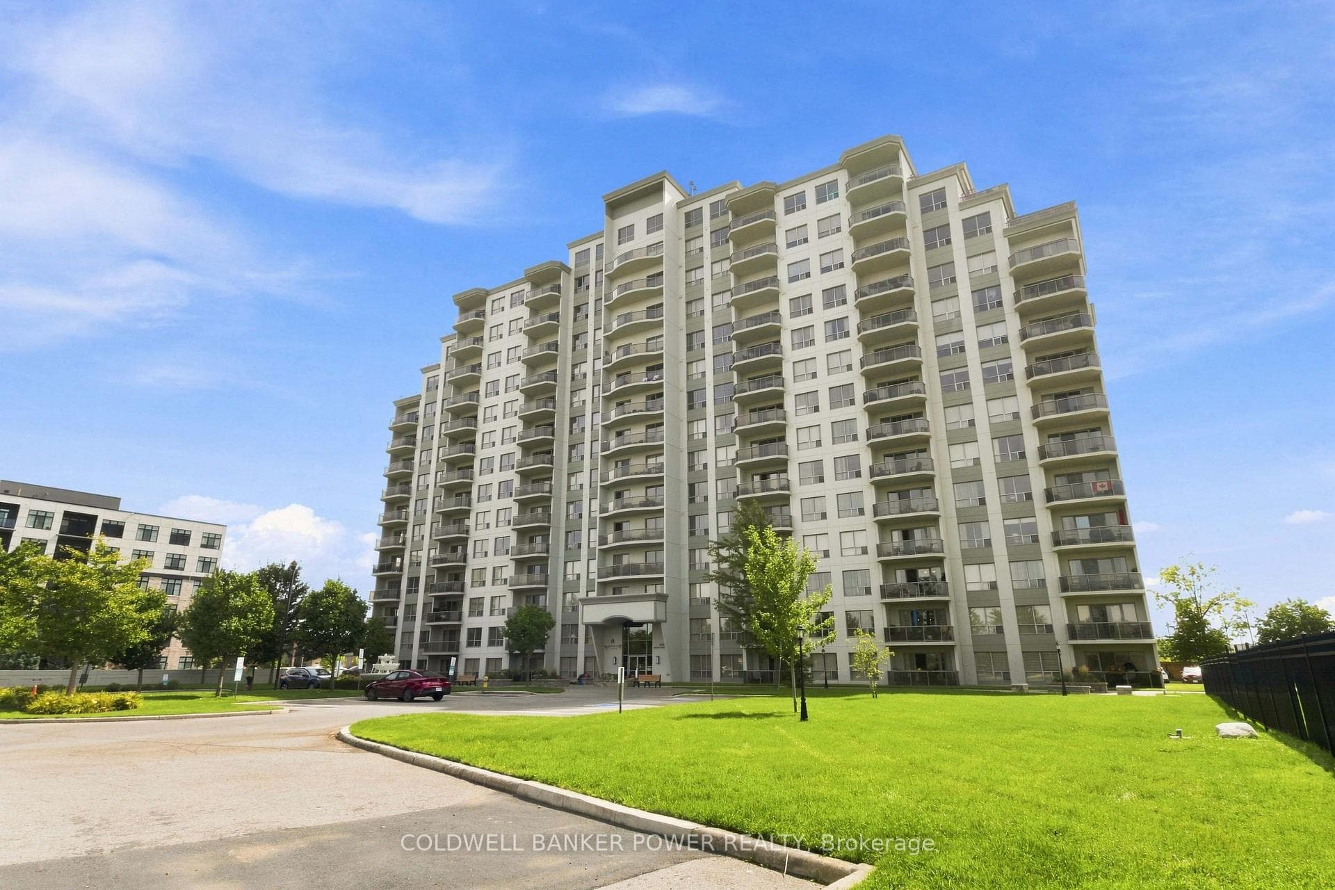 1030 Coronation Drive 305, London North, ON N6G 0G5