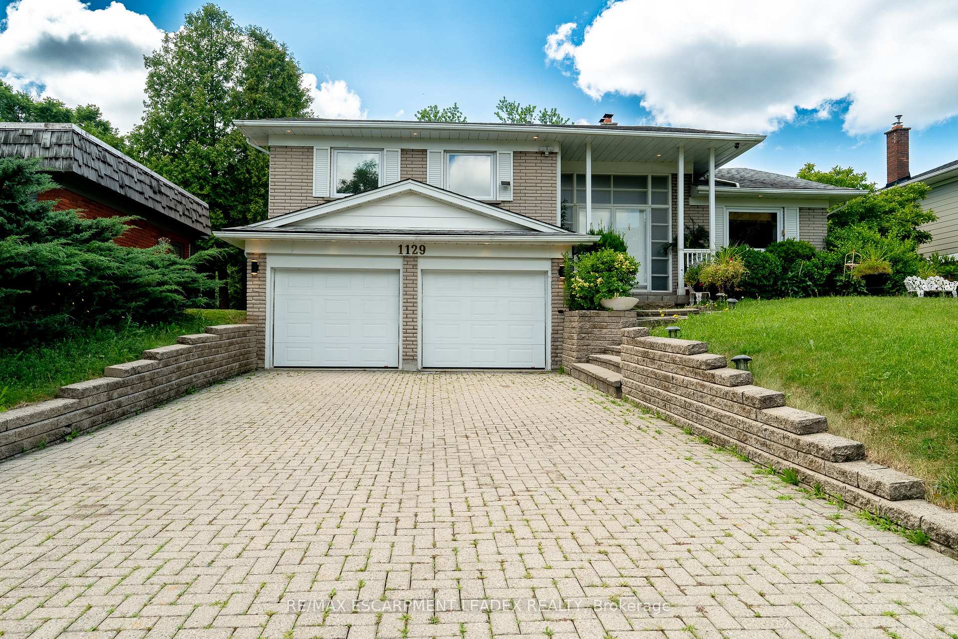 1129 SCENIC Drive, Hamilton, ON L9C 1H8