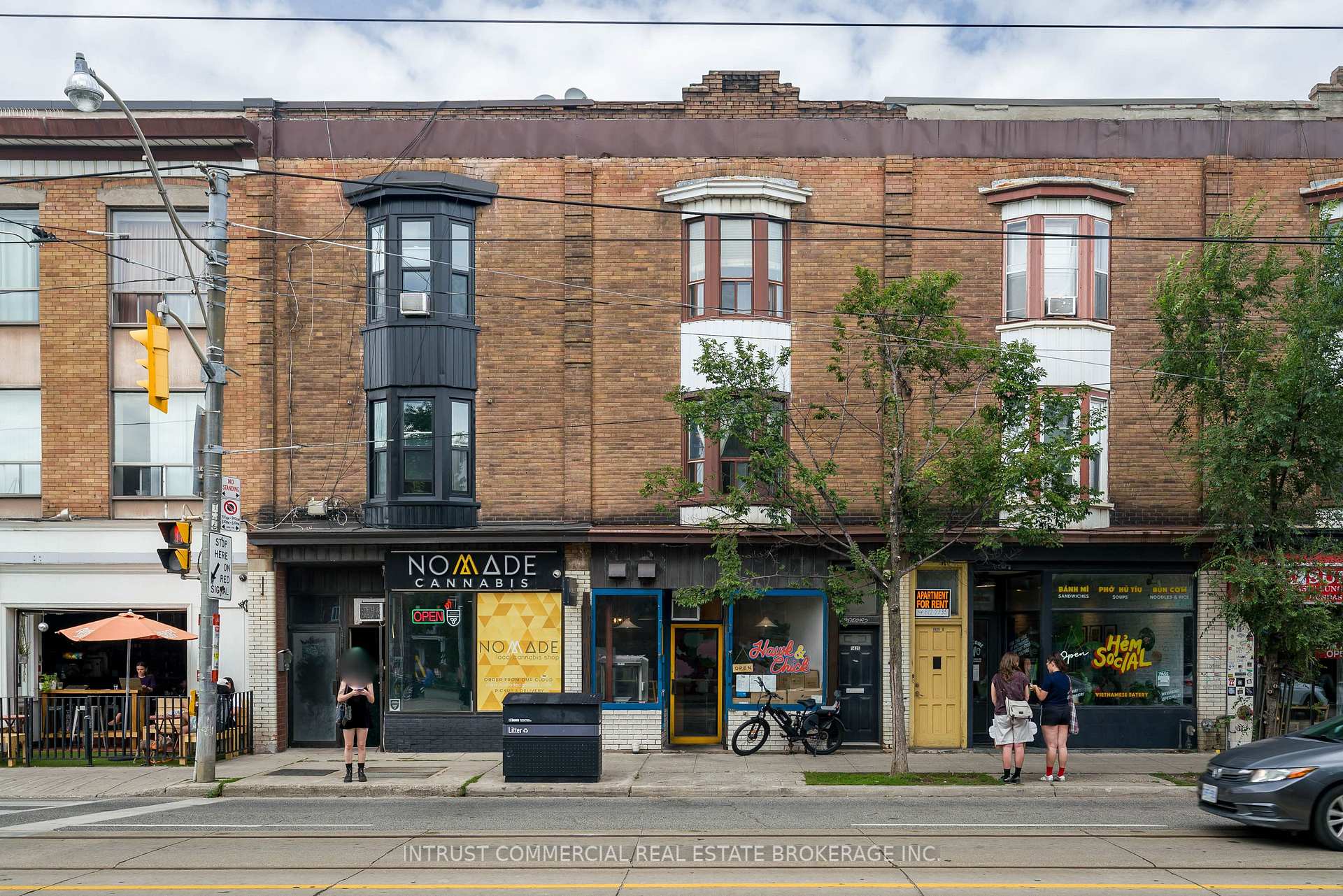 1426 Dundas Street W, Toronto, ON M6J 1Y5