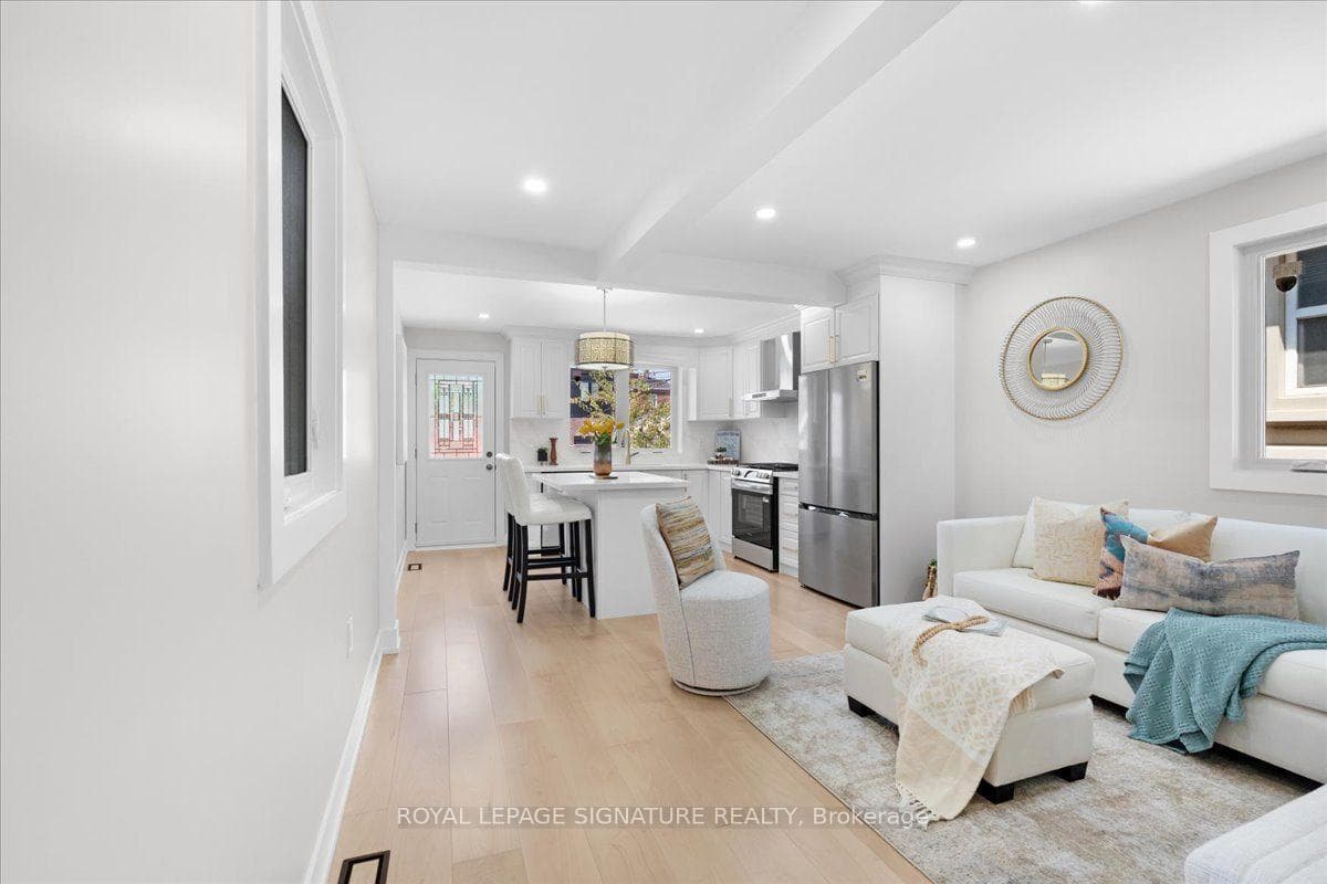 234 Nairn Avenue, Toronto, ON M6E 4H4