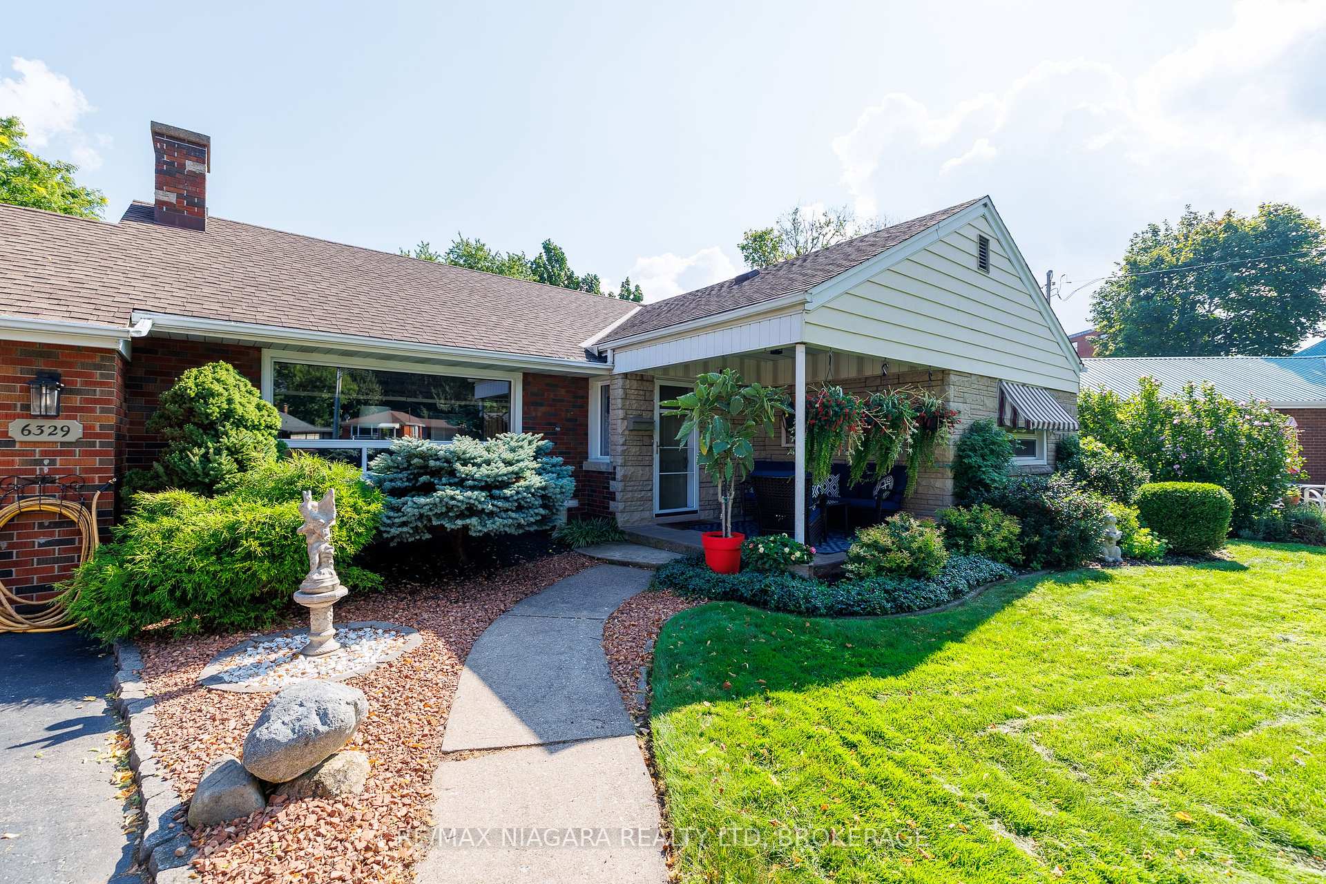 6329 Goodsir Crescent, Niagara Falls, ON L2G 1H2