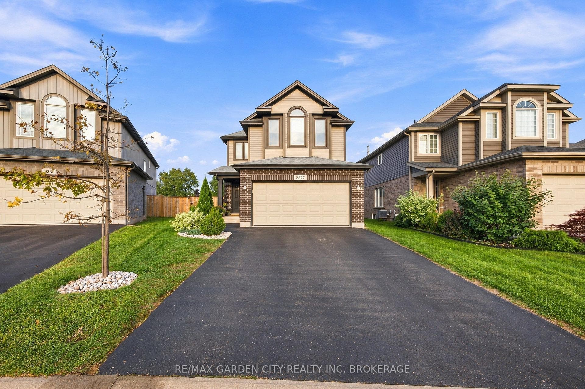 8377 Jeffrey Court, Niagara Falls, ON L2H 0M9