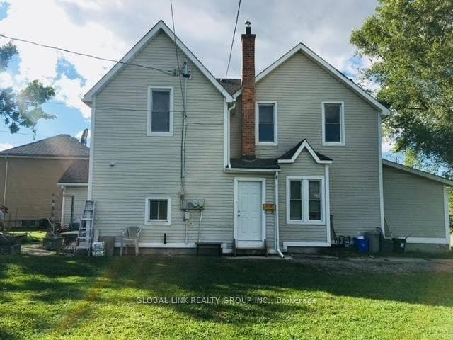 20 Wedsworth Street Apt B, St. Catharines, ON L2T 1H8