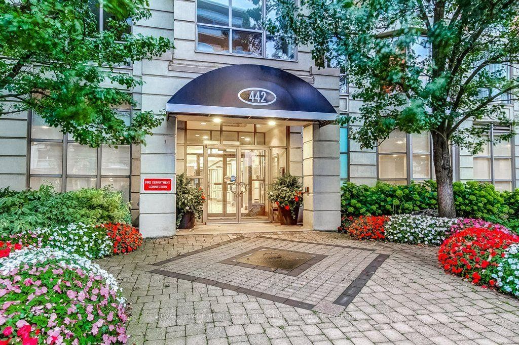 442 Maple Avenue 1005, Burlington, ON L7S 2L7