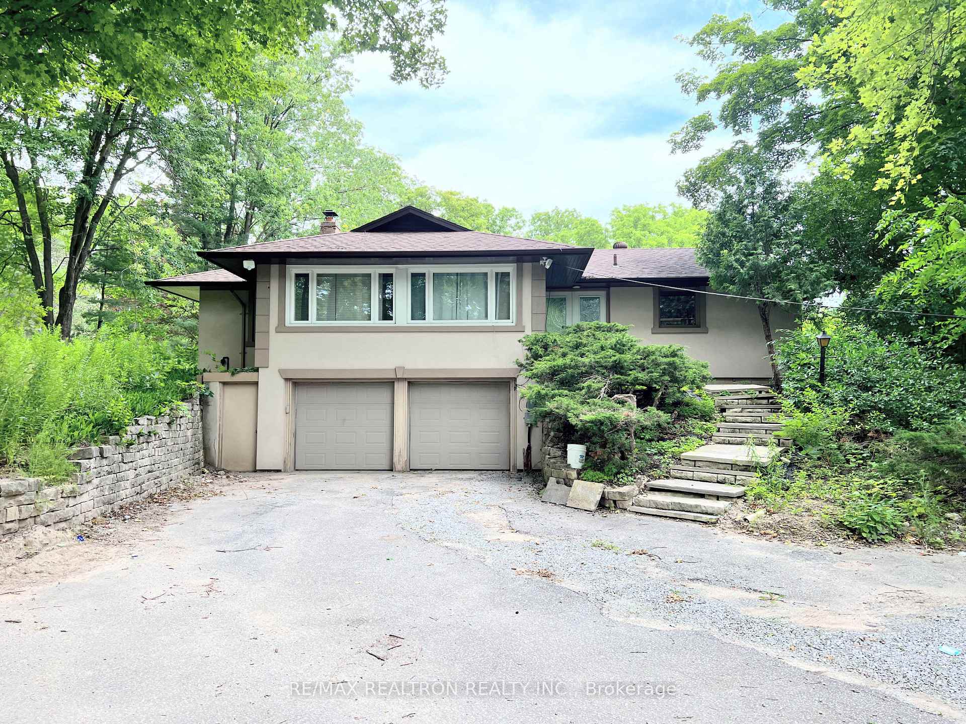 9563 Warden Avenue, Markham, ON L6C 1M5