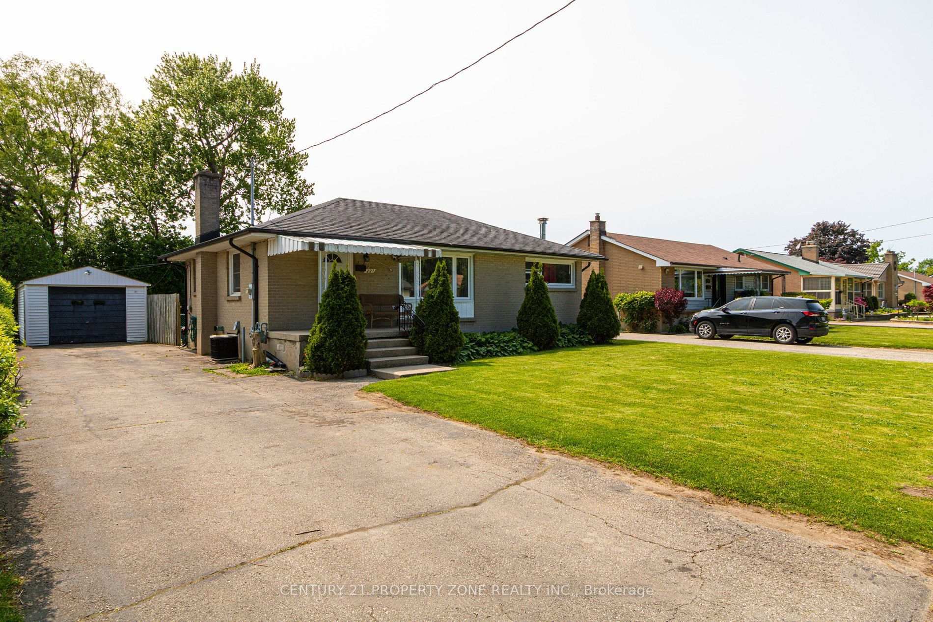 221 STARLIGHT Avenue, London East, ON N5W 4X8