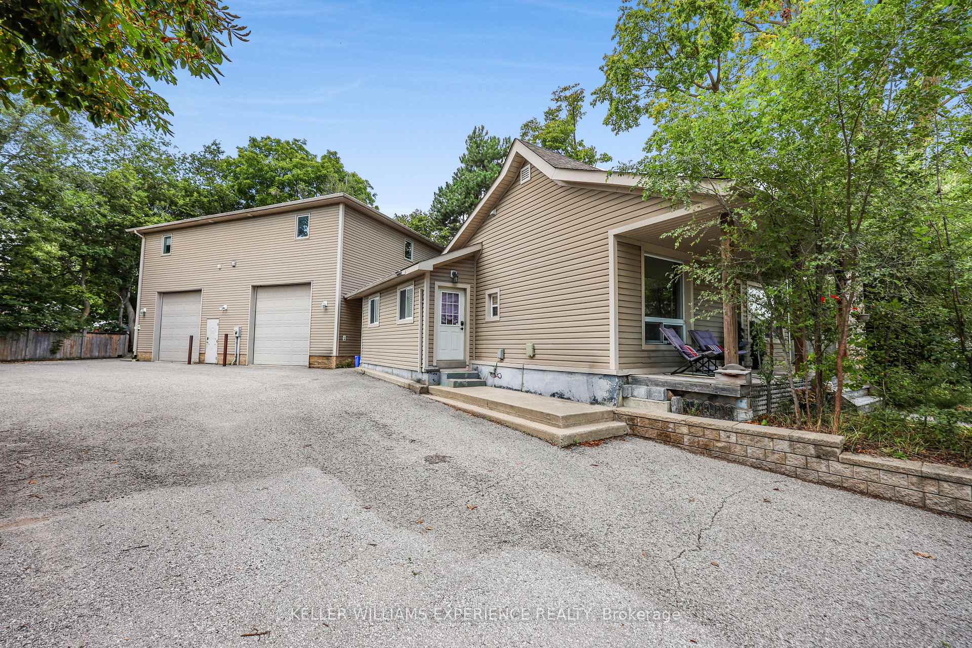 19 Centre Street, Barrie, ON L4N 3L3