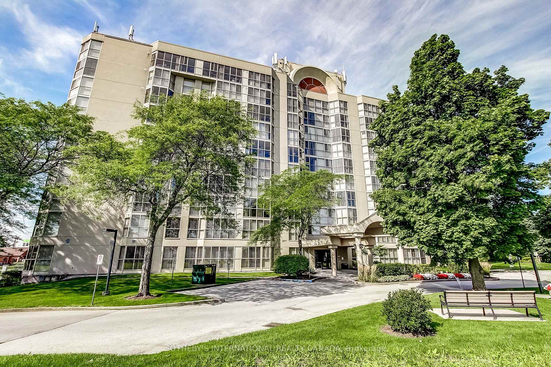162 Martindale Road 1001, St. Catharines, ON L2S 3S4