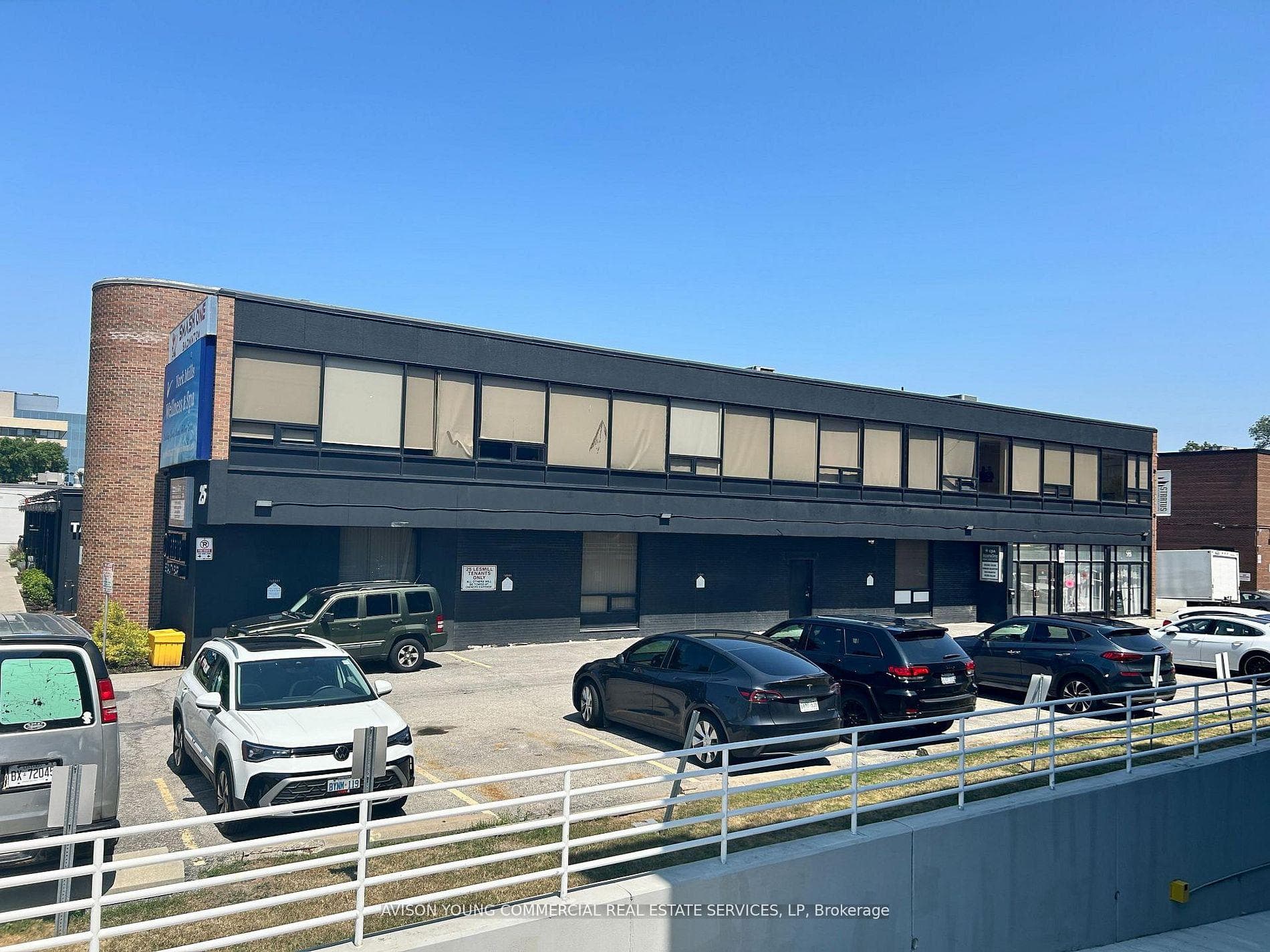 25 Lesmill Road 9A, Toronto, ON M3B 2T3