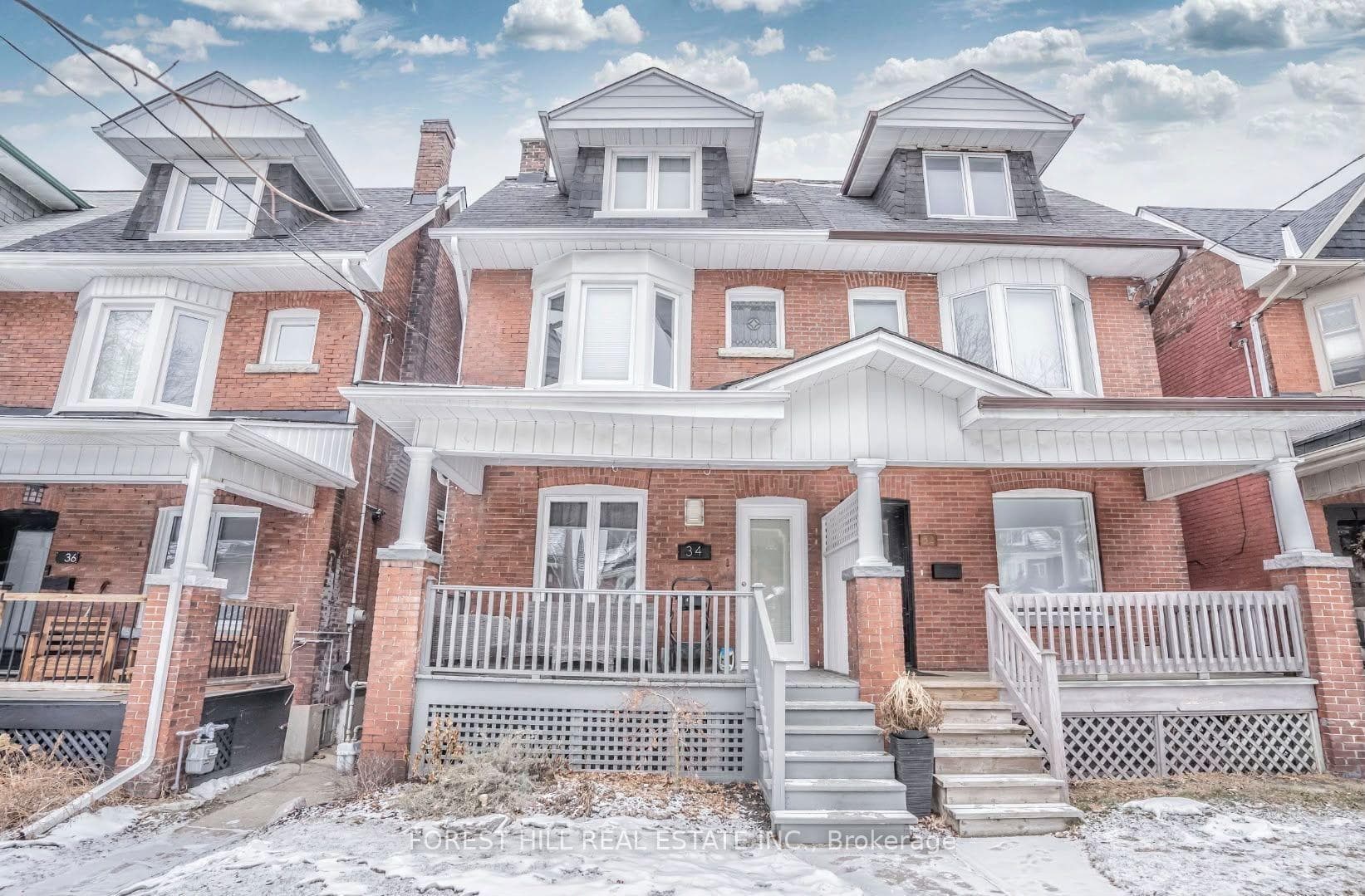 34 Kenneth Avenue Bsmt, Toronto, ON M6P 1H9