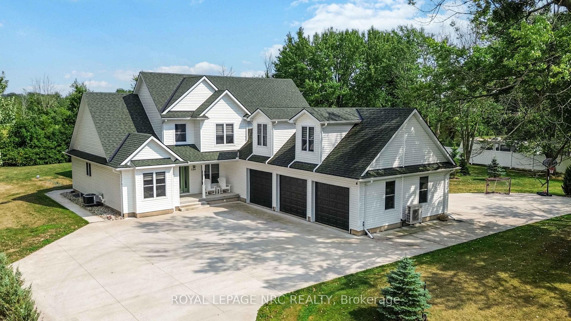 124 Holloway Bay Road, Fort Erie, ON L0S 1R0