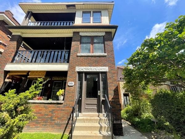 991 Main Street E 4, Hamilton, ON L8M 1N3