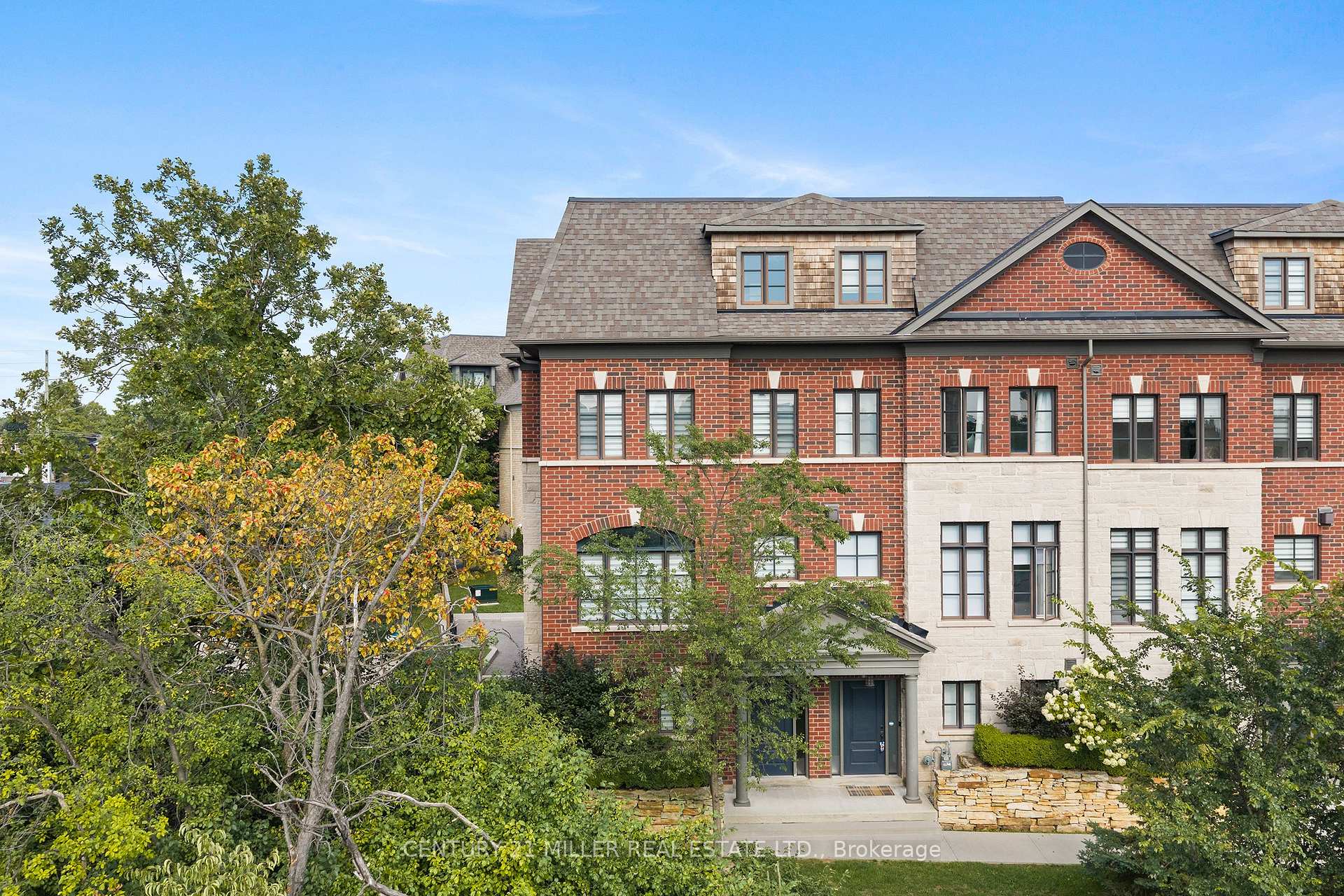 2193 Lillykin Street, Oakville, ON L6H 0N4