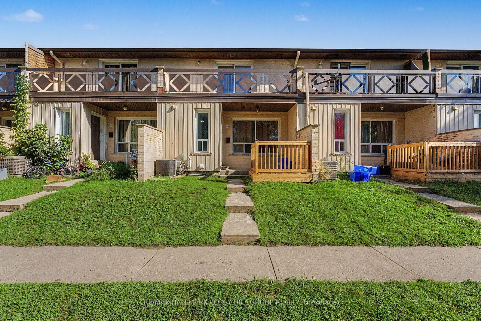 275 Blake Street 25, Barrie, ON L4M 1K7