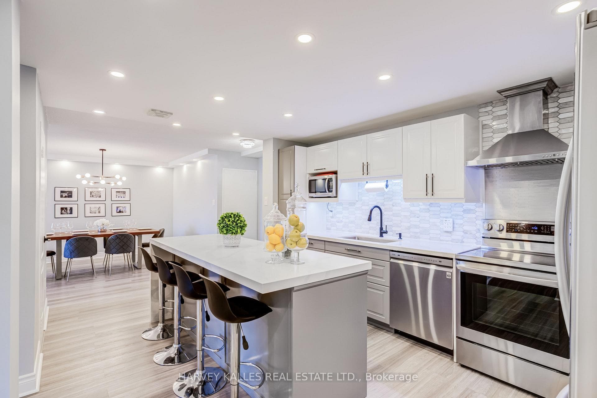 65 Huntingdale Boulevard 103, Toronto, ON M1W 2P1