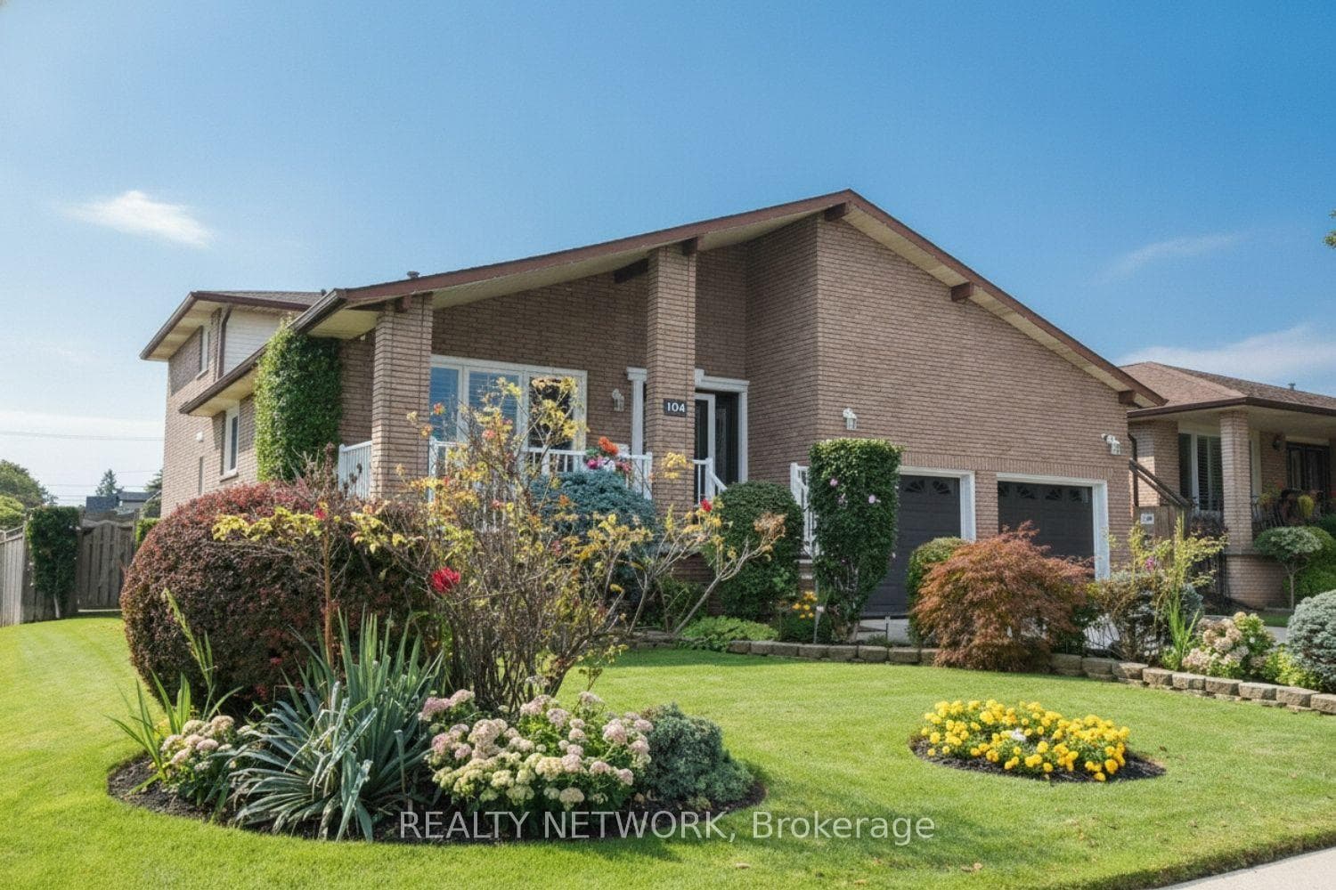 104 Glen Cannon Drive, Hamilton, ON L8G 4E1