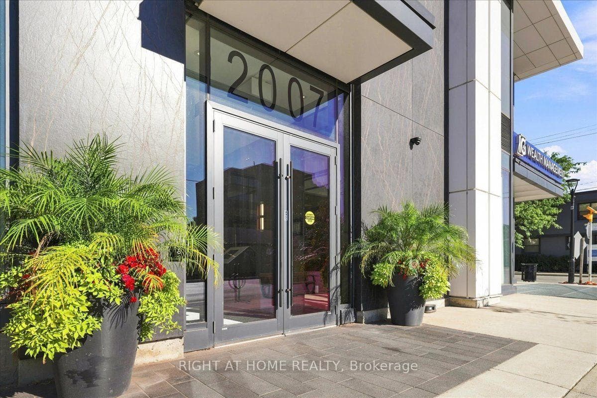 2007 James Street 1403, Burlington, ON L7R 0G7