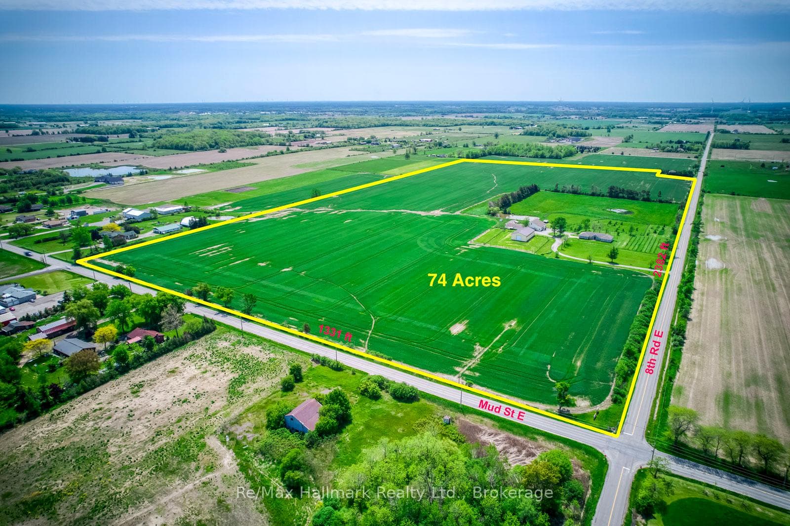 232 Eighth Road E, Hamilton, ON L8J 3M2