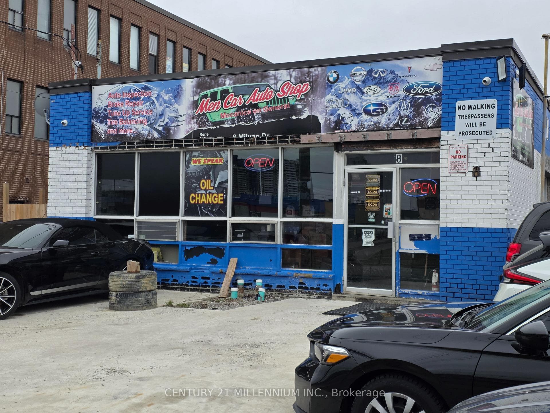 8 Milvan Drive, Toronto, ON M9L 1Z2