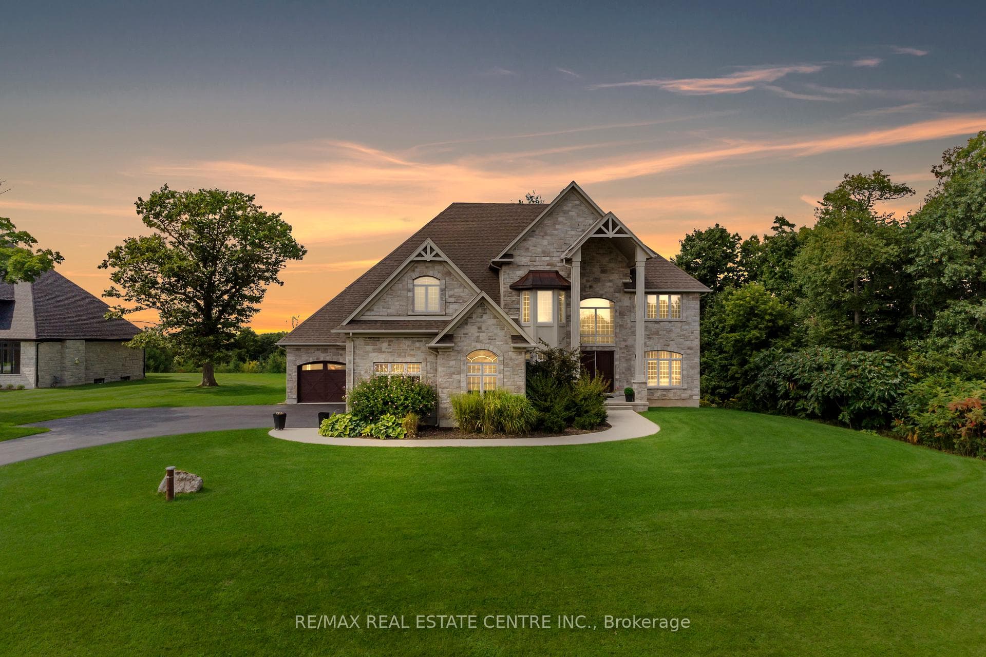 140 Stokes Trail, Milton, ON L0P 1B0