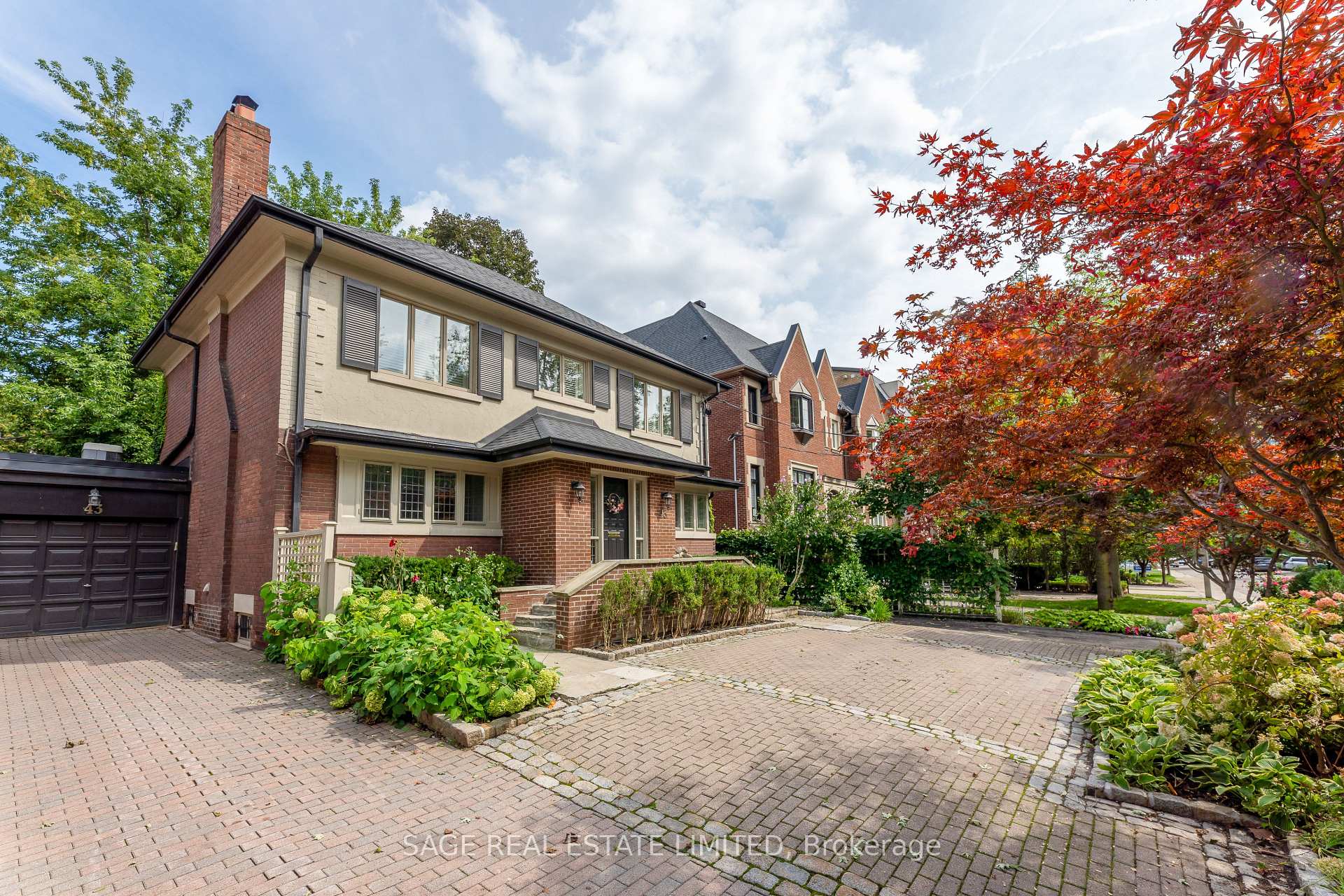 43 Oriole Road, Toronto, ON M4V 2E6