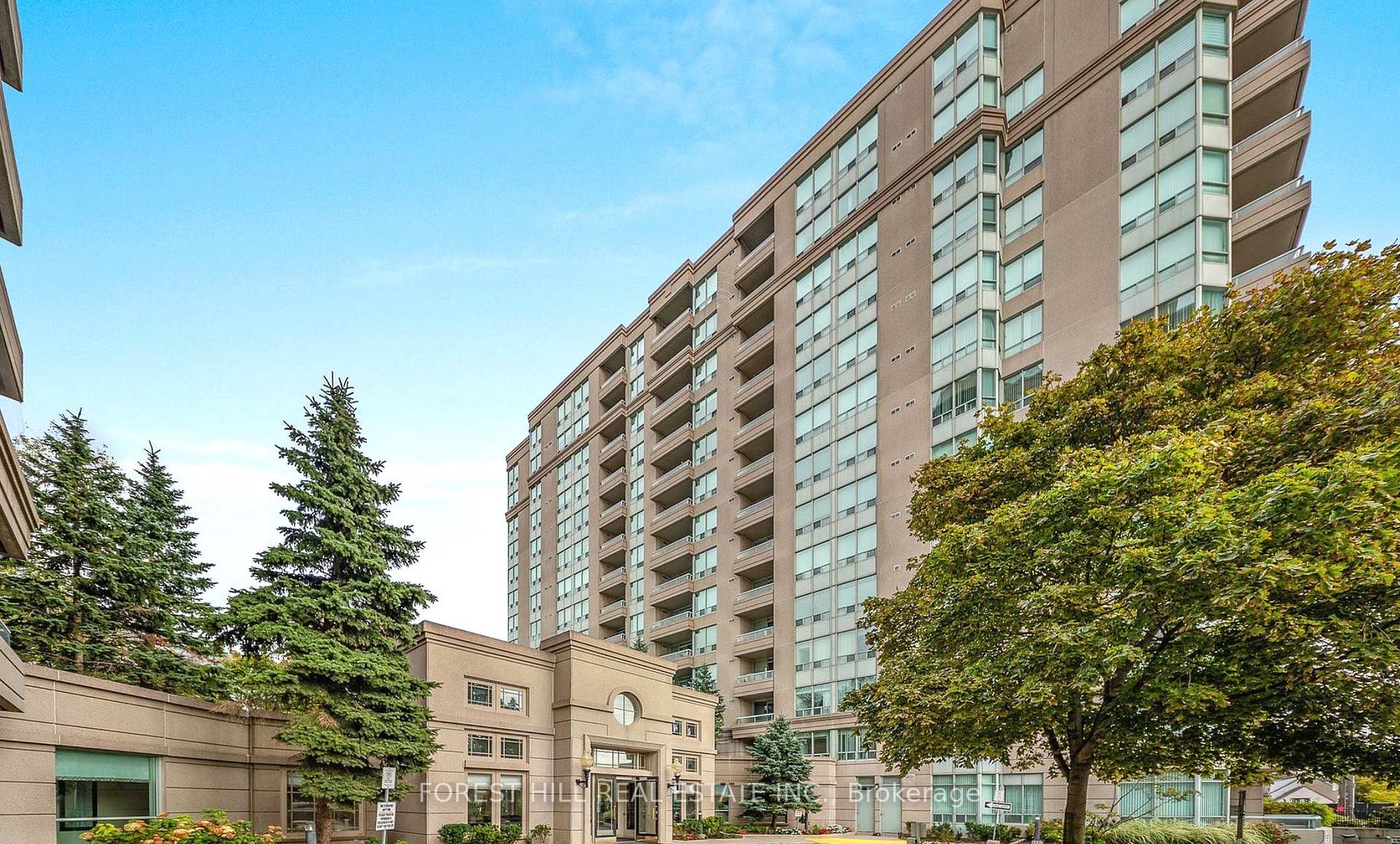 2 Covington Road 401, Toronto, ON M6A 3E2