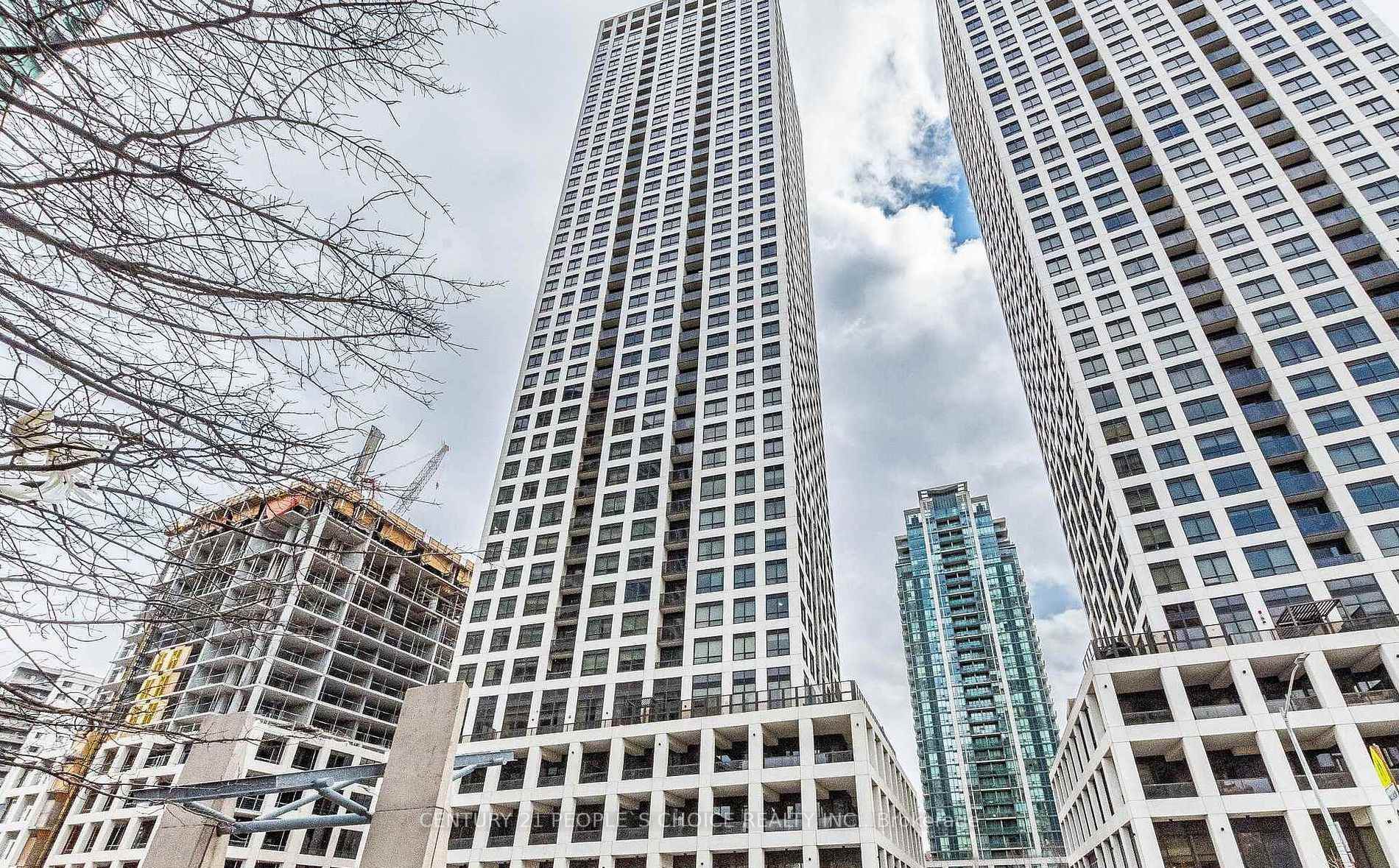 30 Elm Drive 3601, Mississauga, ON L5B 0N6