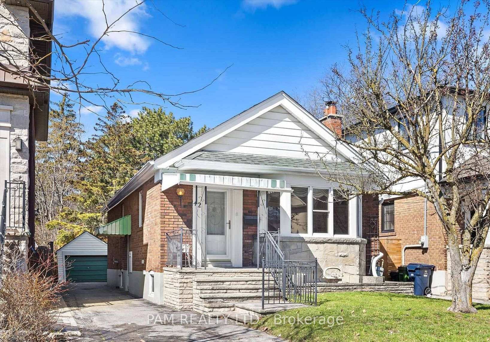 42 Parklea Drive, Toronto, ON M4G 2J6