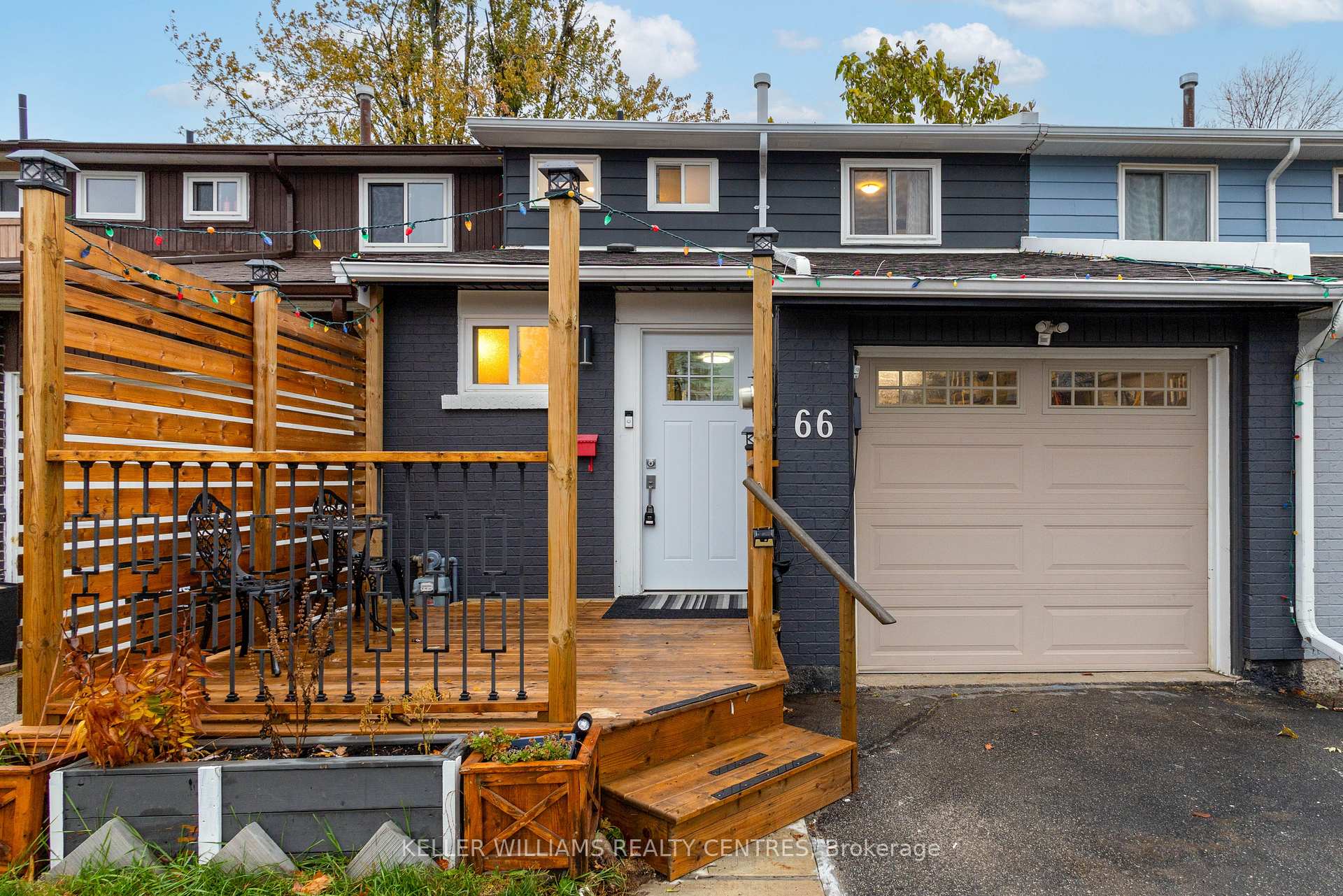 66 Chaucer Crescent, Barrie, ON L4N 4T7