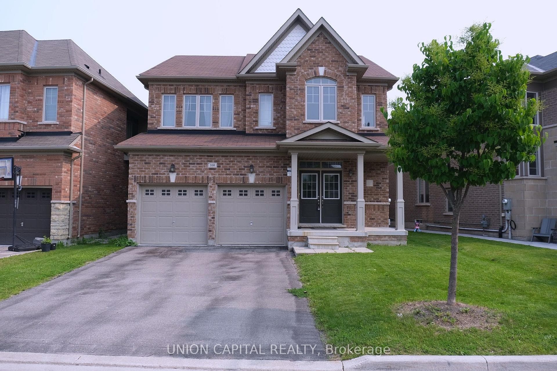 168 Roy Harper Avenue, Aurora, ON L4G 0V6