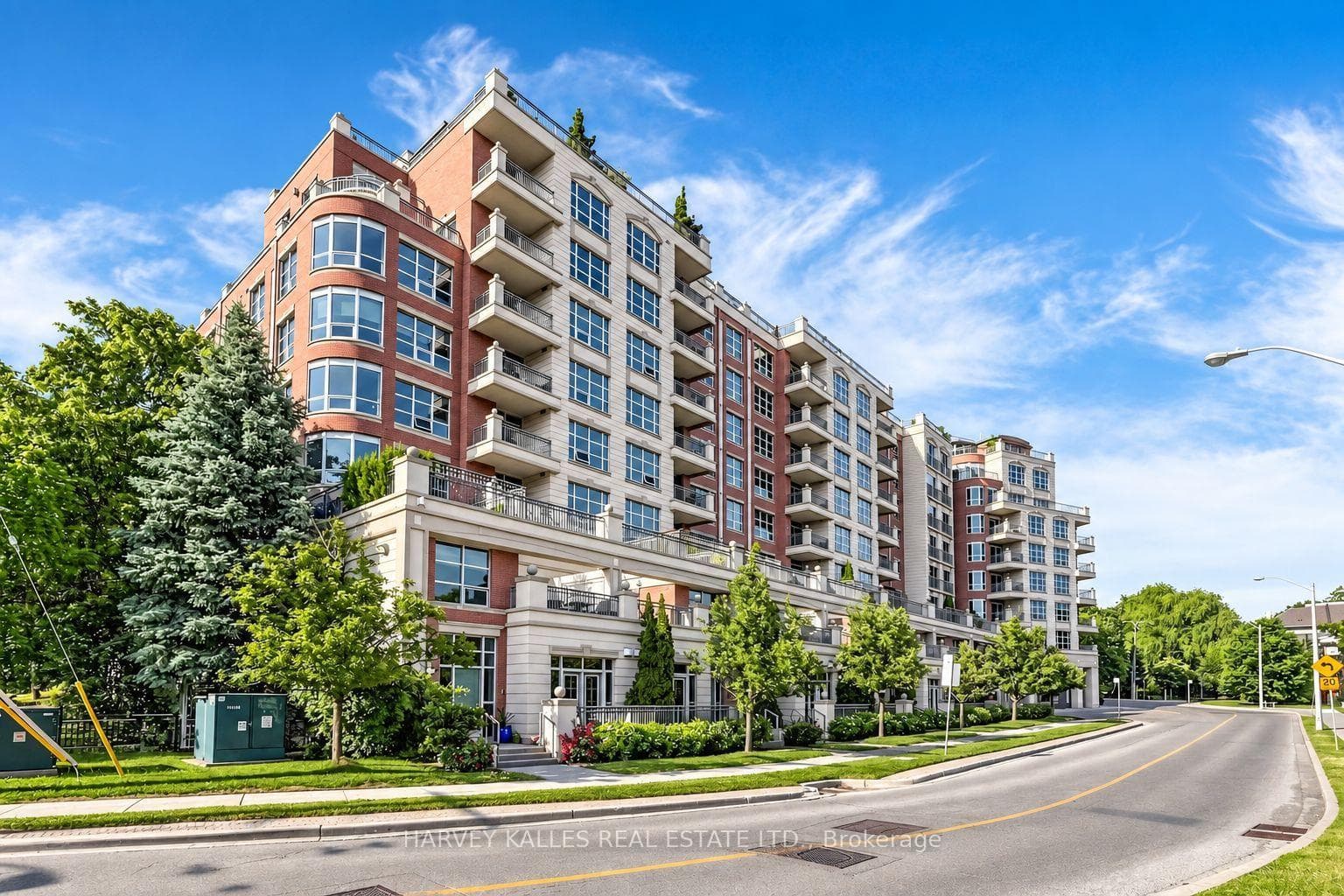 10 Old York Mills Road 602, Toronto, ON M2P 2G9