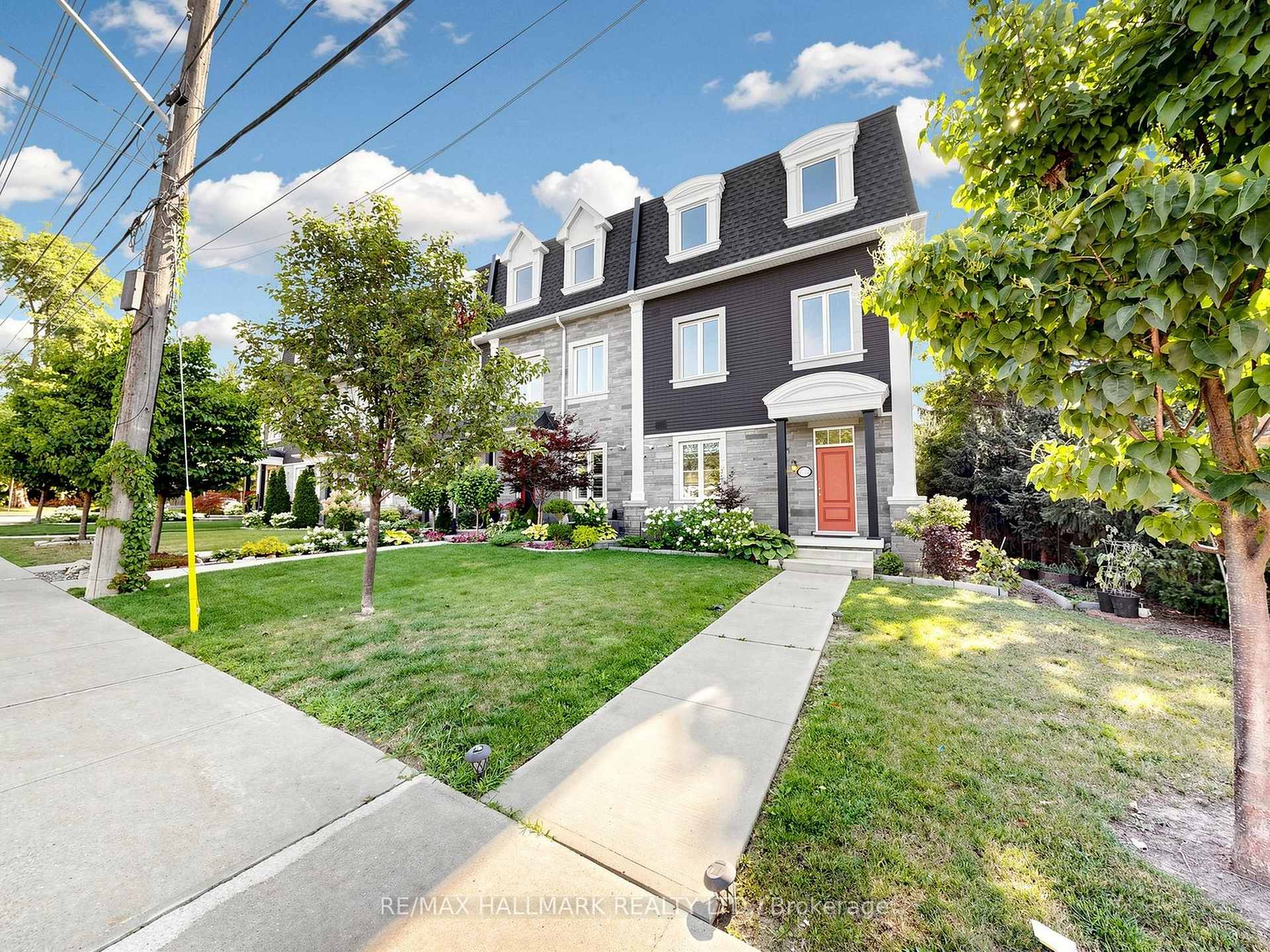 8313 Islington Avenue, Vaughan, ON L4L 1X1