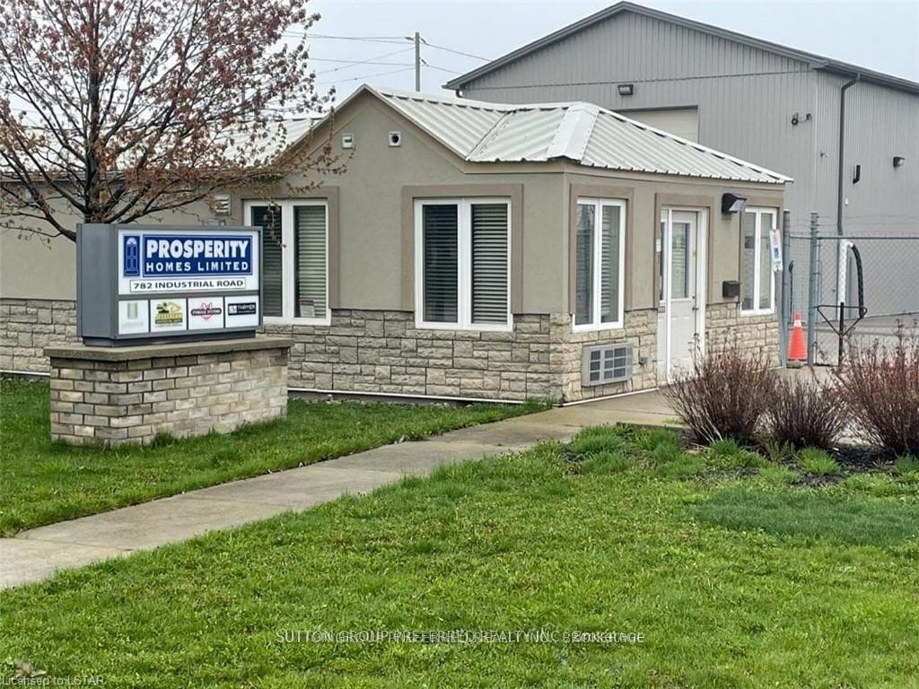 782 INDUSTRIAL (Unit A) Road, London East, ON N5V 3N2