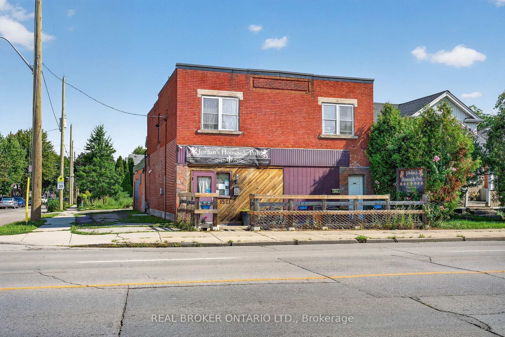 1523 Main Street E, Hamilton, ON L8K 1E4