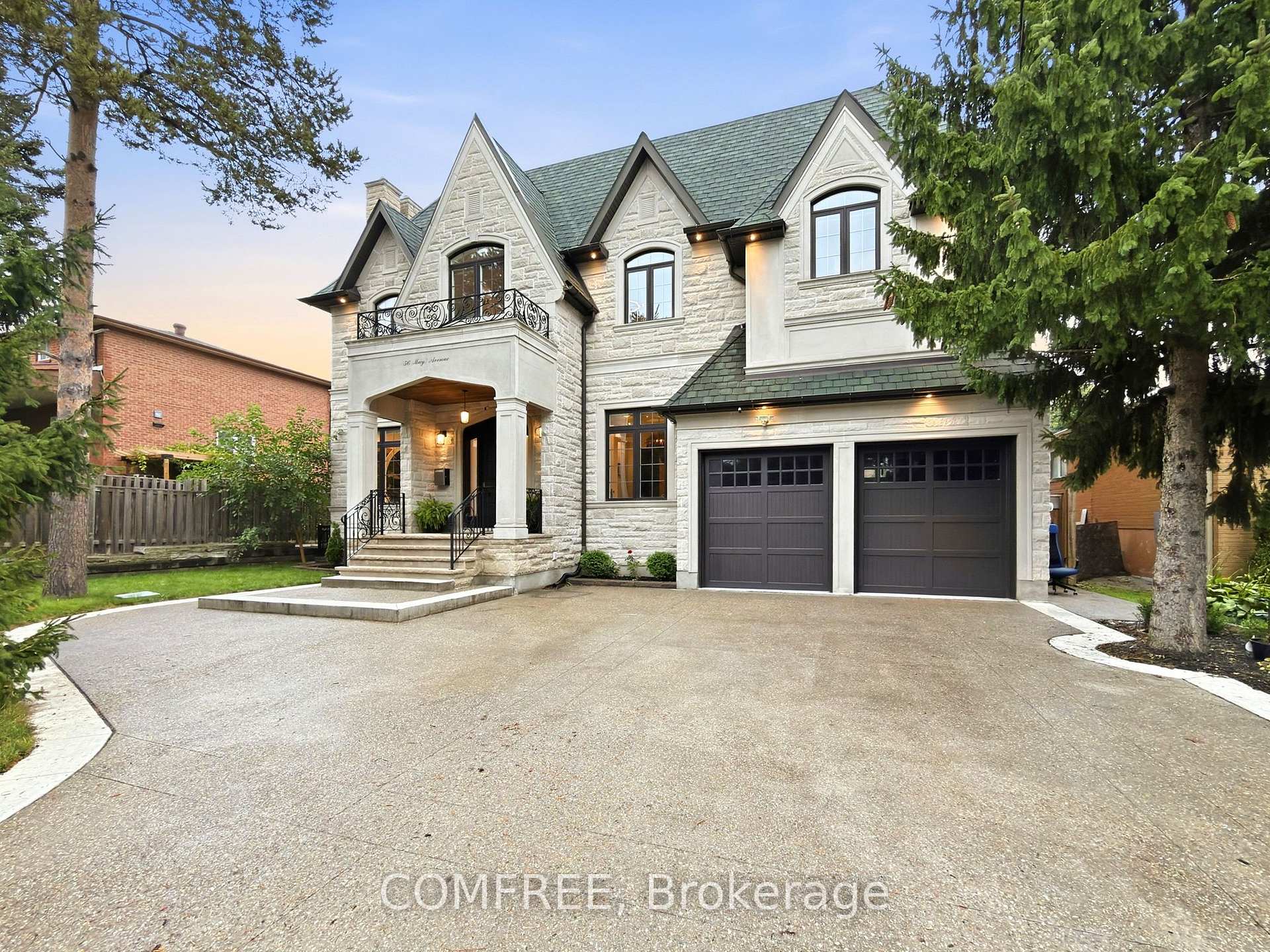 56 May Avenue, Richmond Hill, ON L4C 3S6