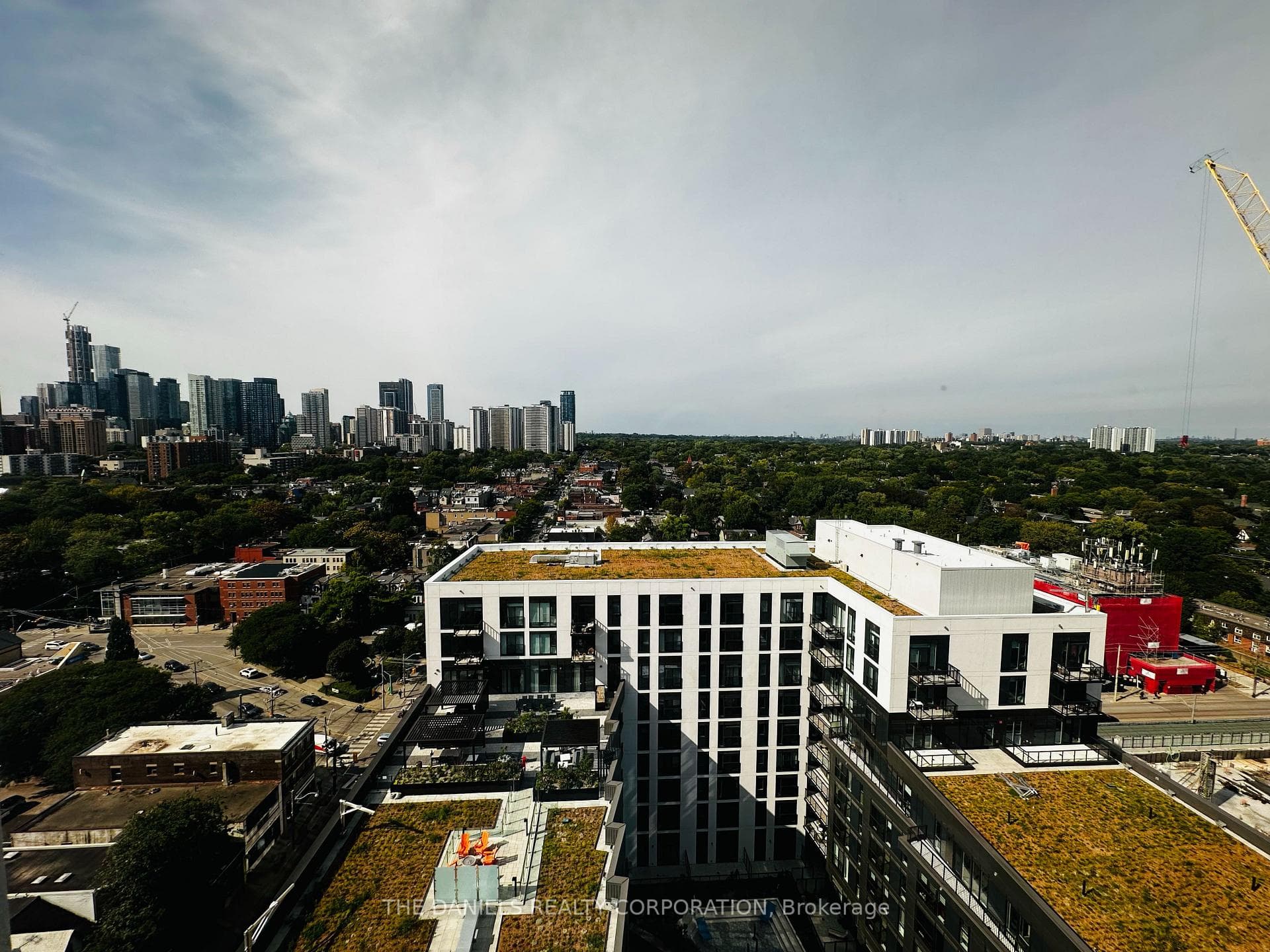 10 Oak Street 1007, Toronto, ON M5A 0Z1