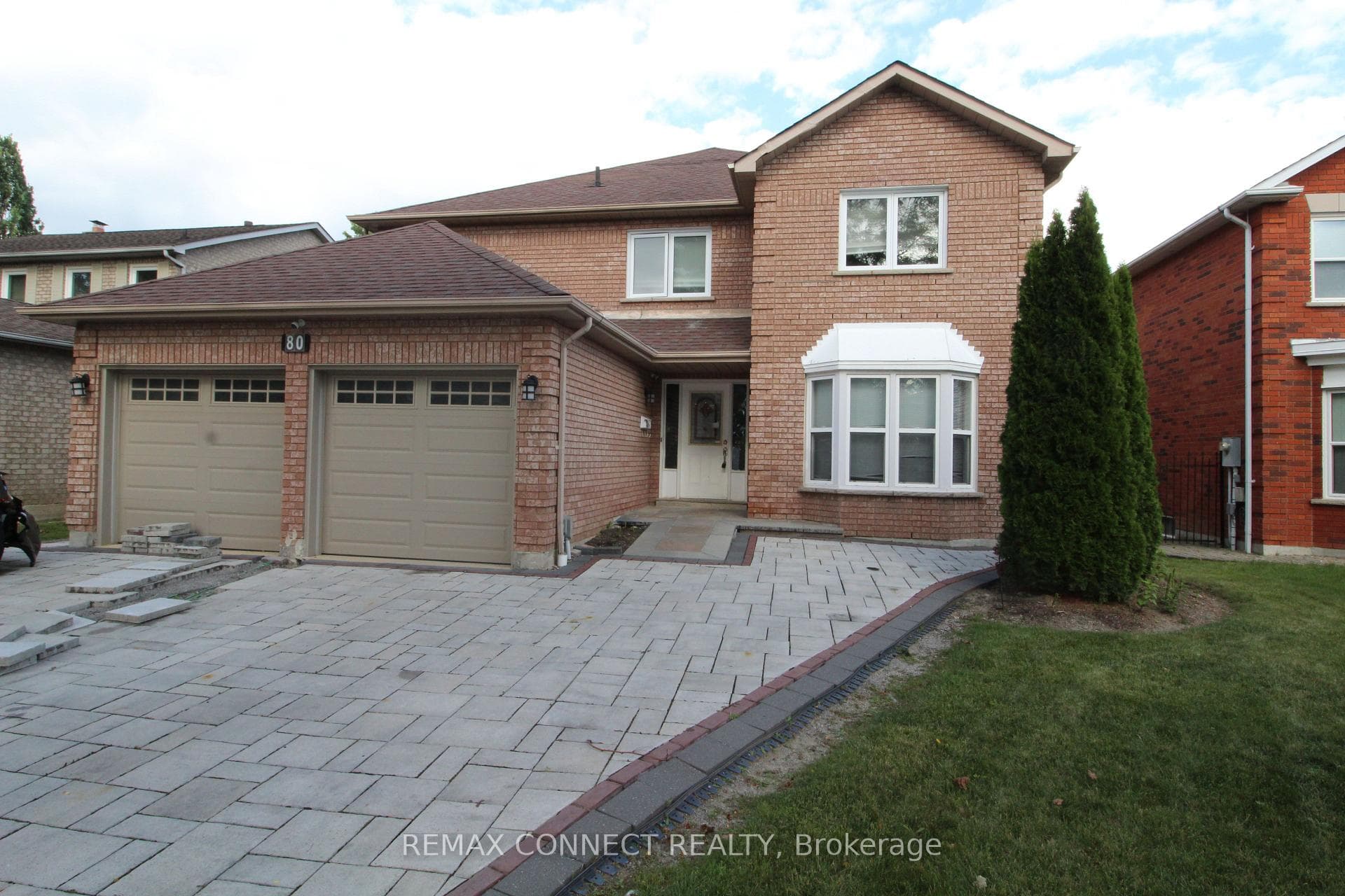 80 Kennett Drive, Whitby, ON L1P 1L5