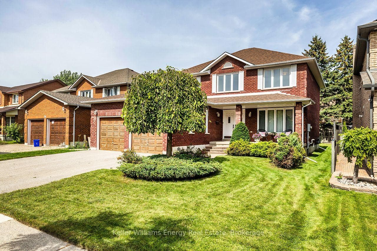 75 Waverly Street N, Oshawa, ON L1J 8G6