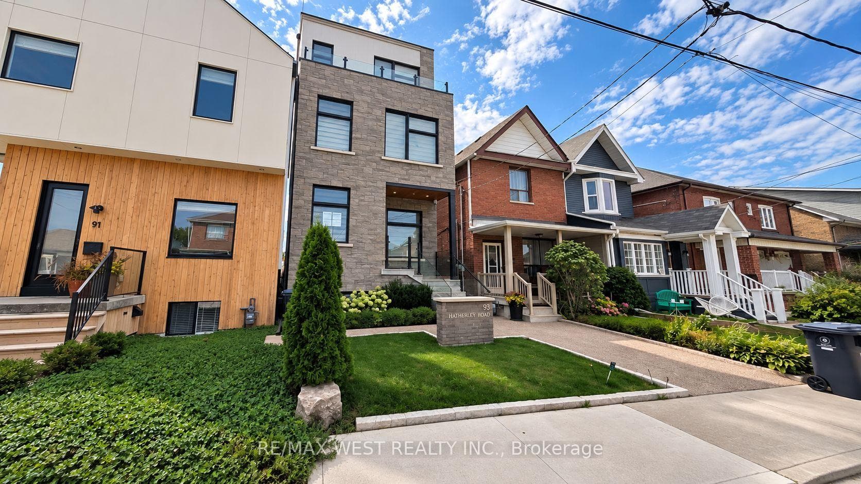 93 Hatherley Road Main Floor, Toronto, ON M6E 1W3