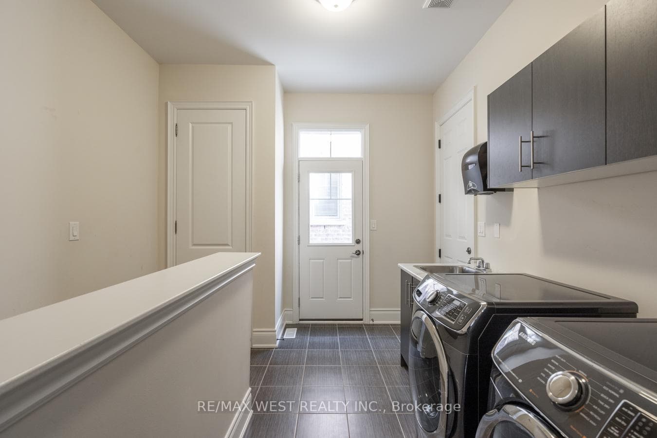 106 Port Royal Avenue, Vaughan, ON L4H 4K6