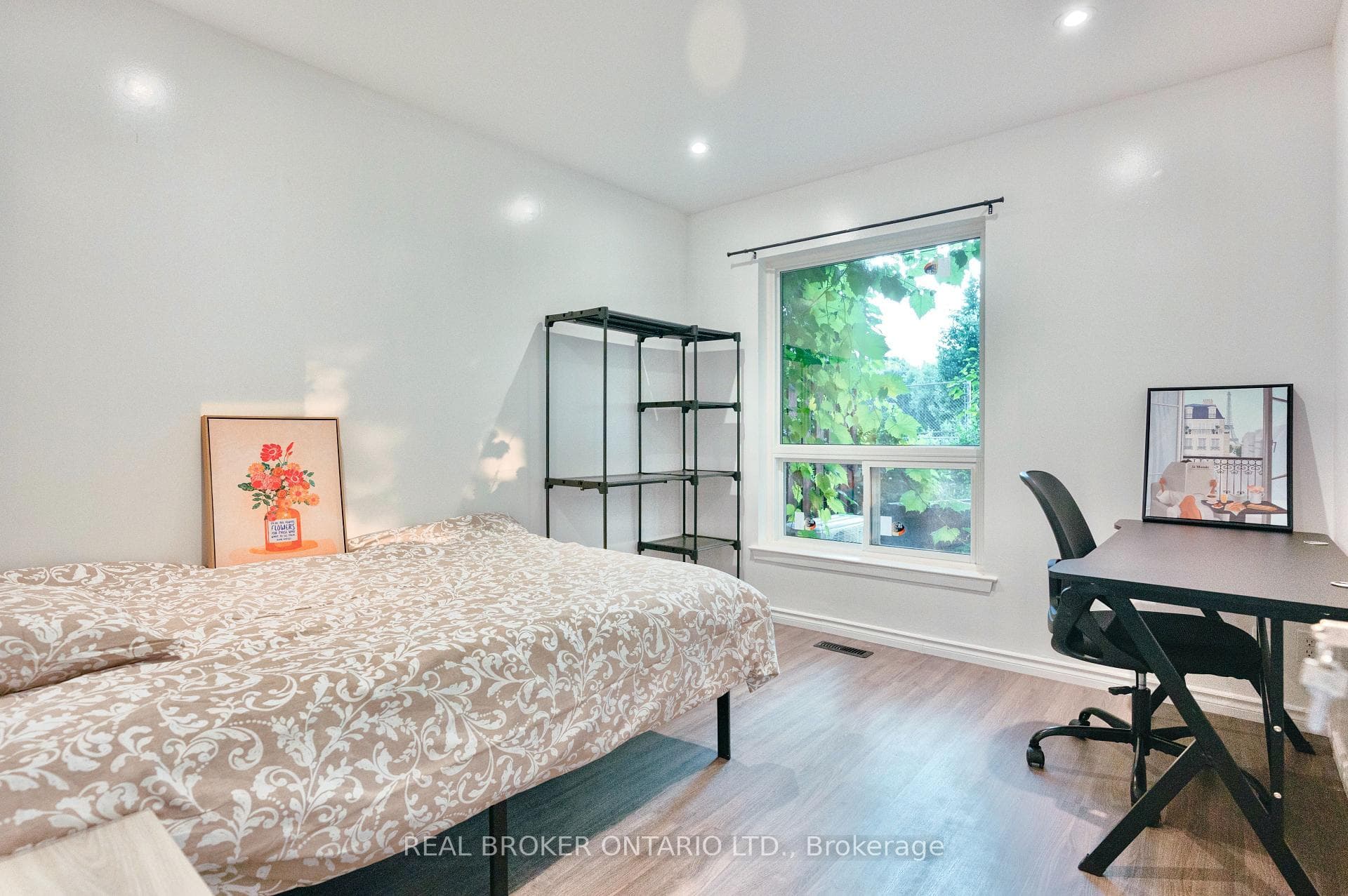 725 military Trail, Toronto, ON M1E 4P6