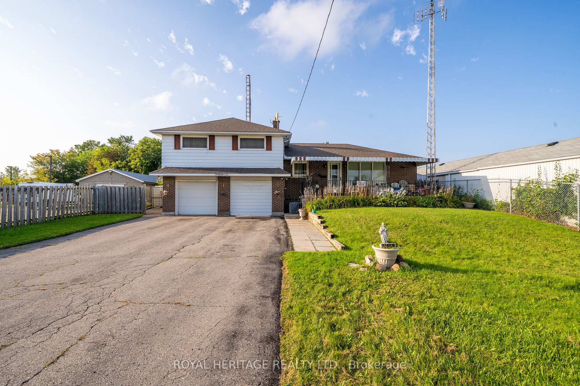 1000 Taunton Road E, Whitby, ON L1R 3L8