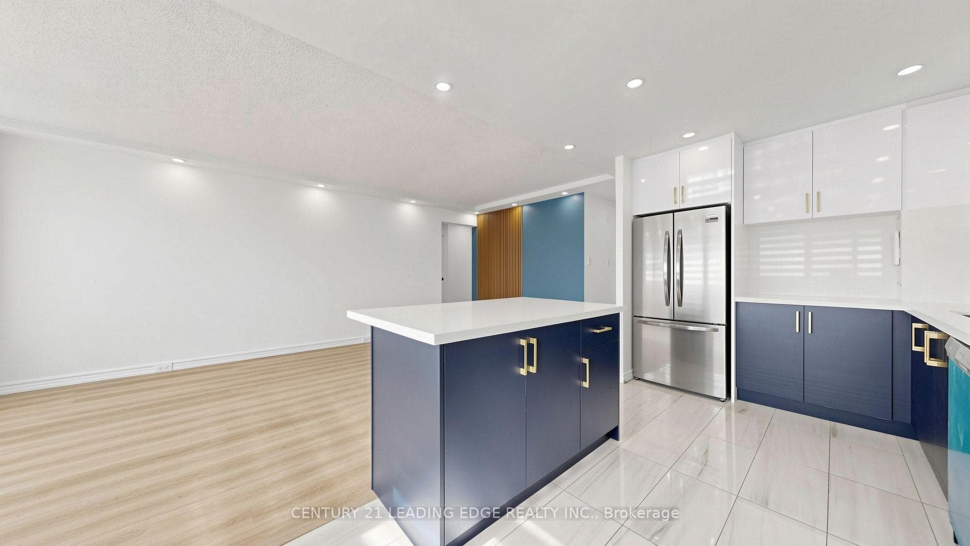 725 Don Mills Road 1006, Toronto, ON M3C 1S8