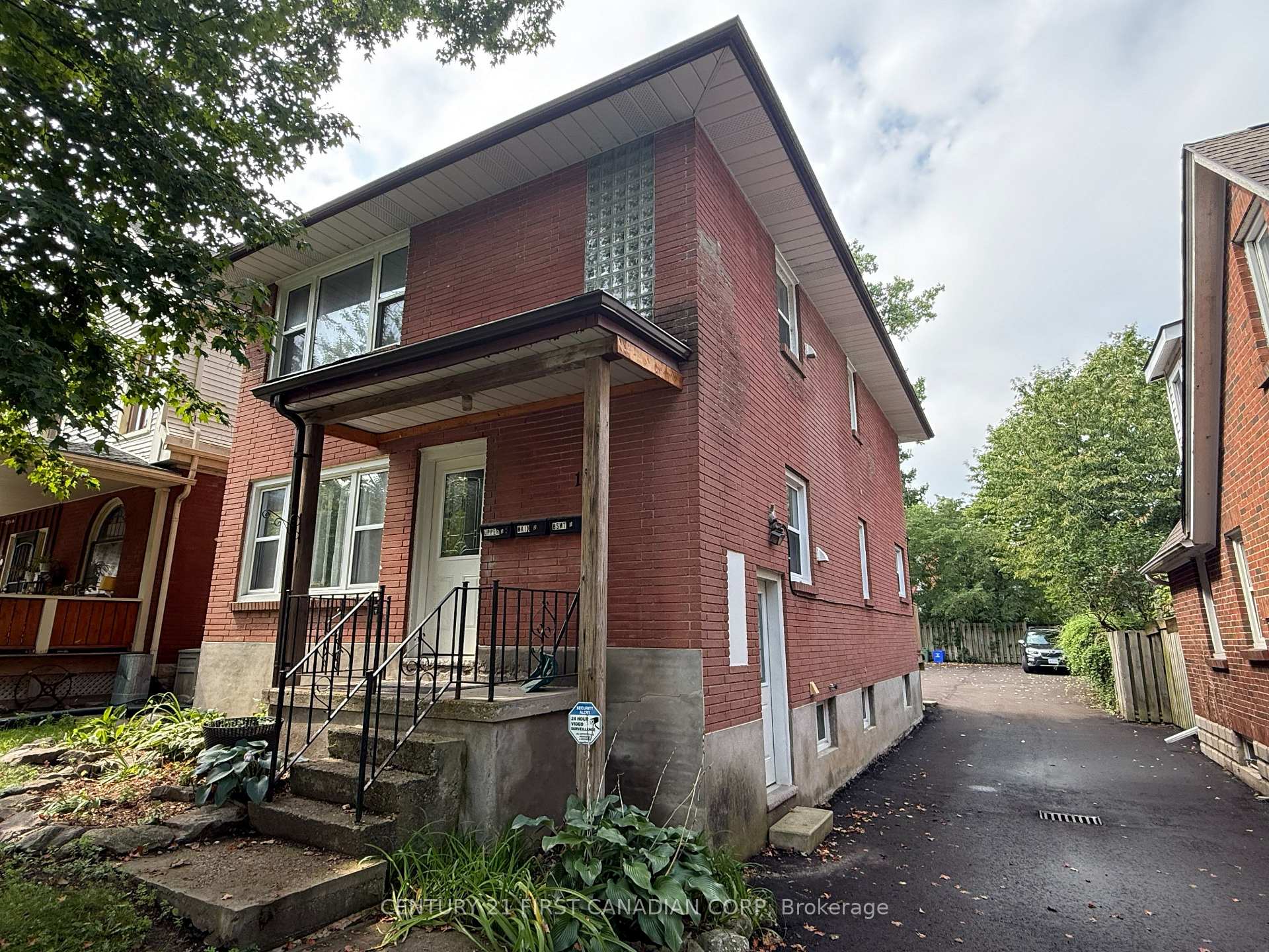 17 Carfrae Crescent, London South, ON N6C 4A8